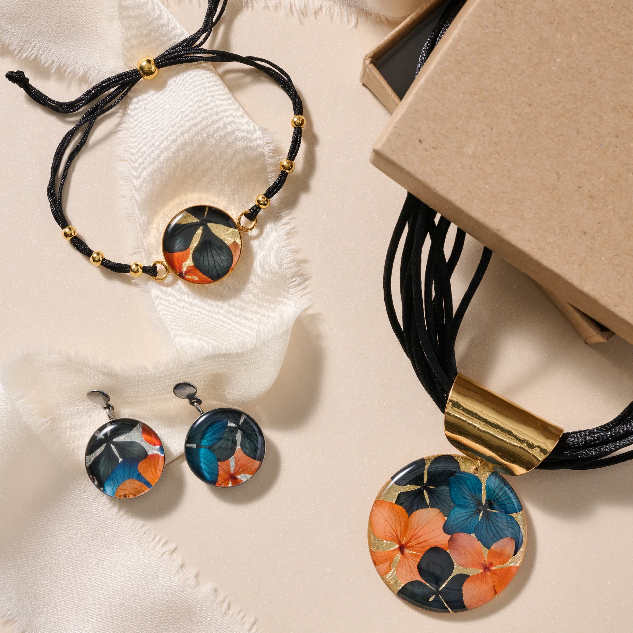 Antonella Flower Petal Bracelet - Image 4