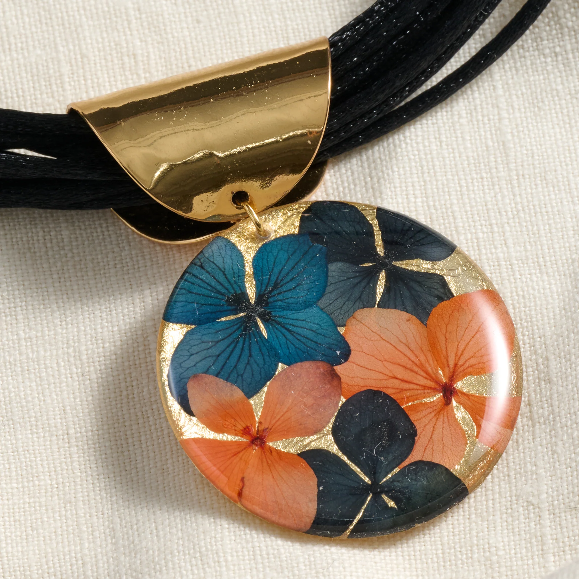 Antonella Flower Petal Layered Pendant Necklace - Image 2