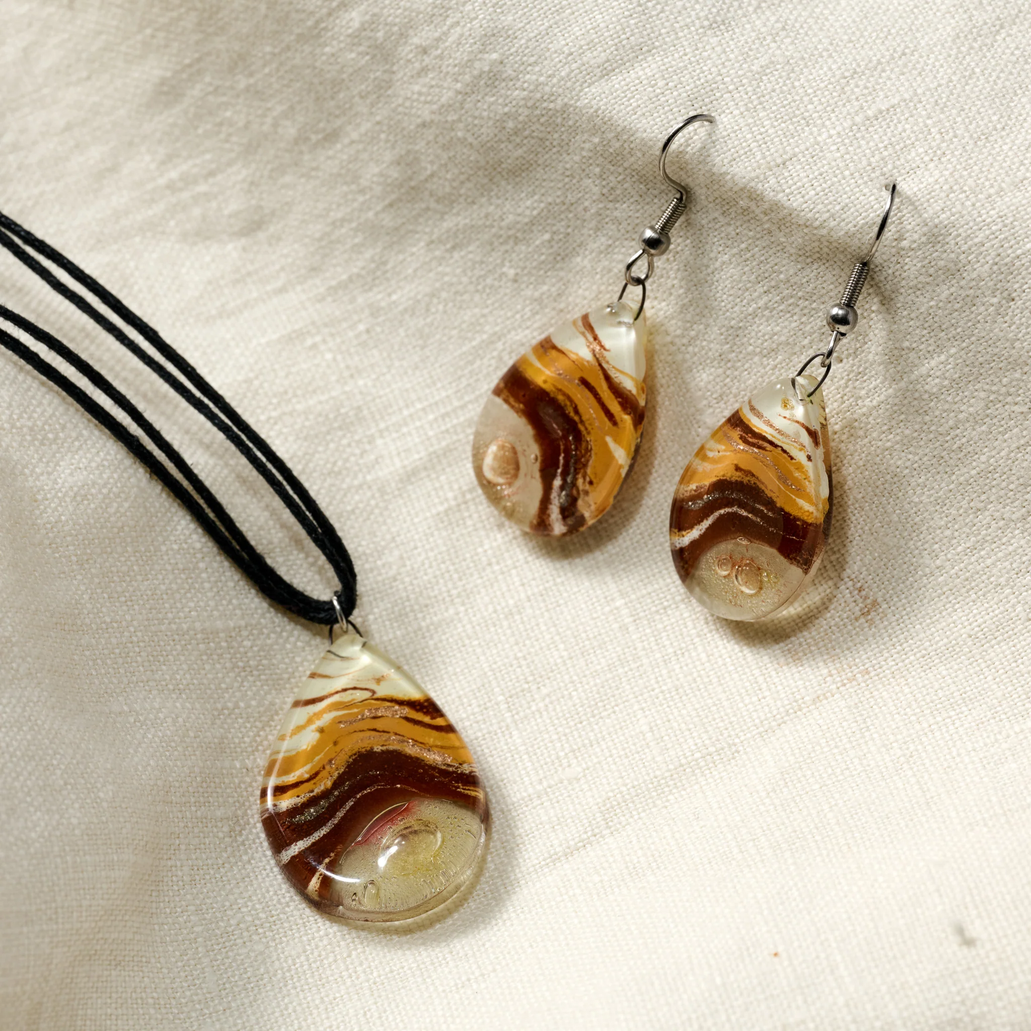 Aylen Fused Glass Teardrop Pendant Necklace - Image 3