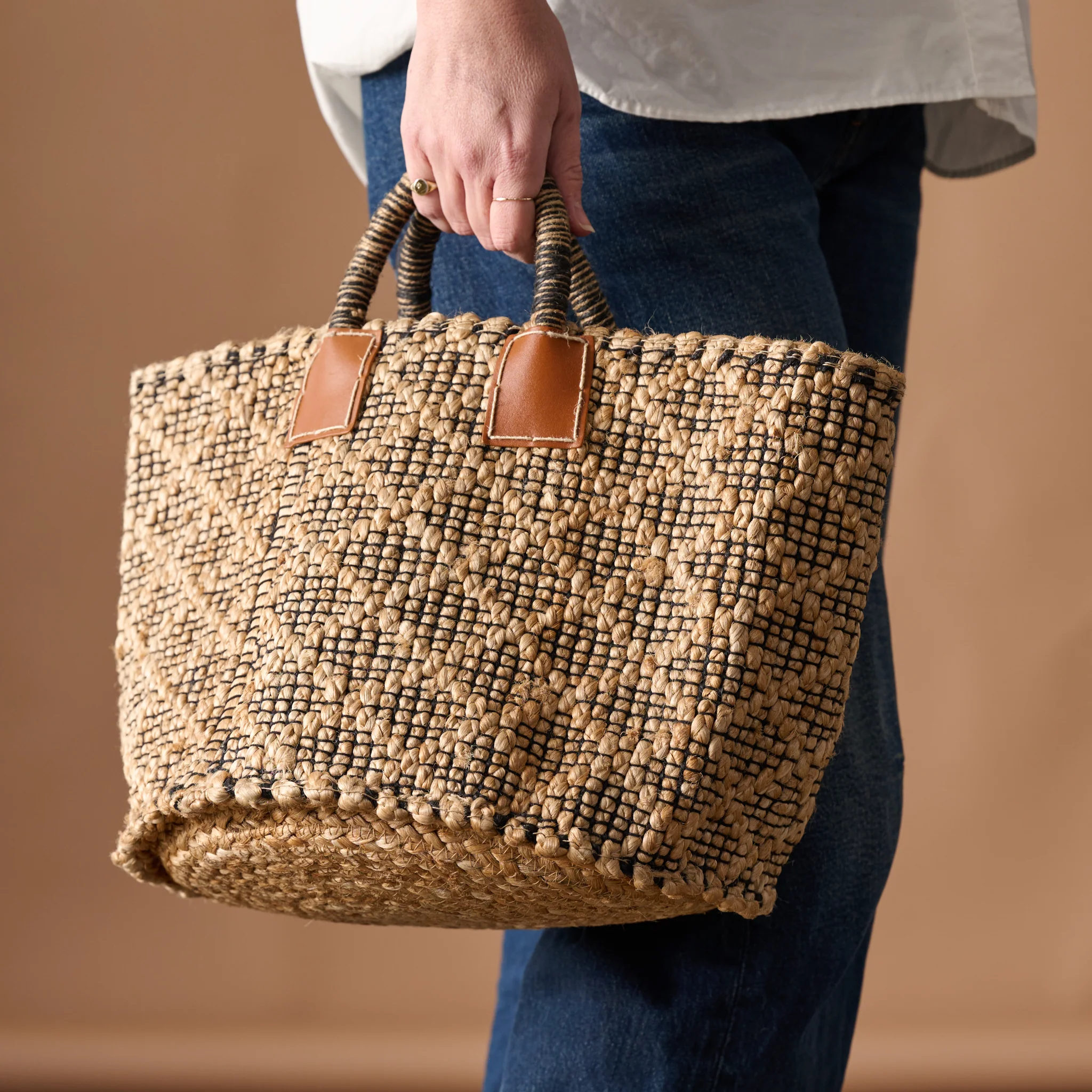 Bahana Handled Jute Basket 14" - Image 4