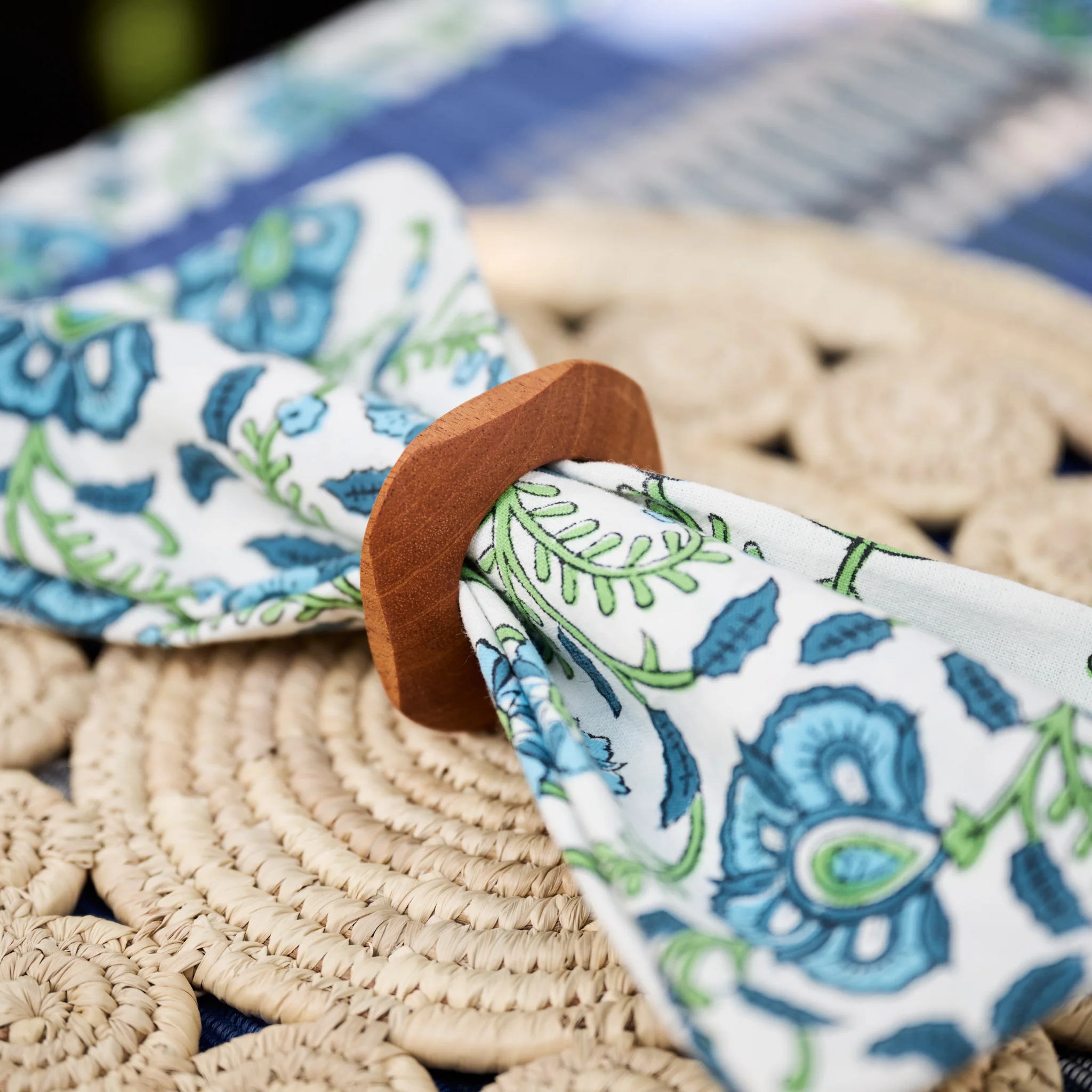 Caja Mahogany Napkin Rings - Set of 2 - Image 3