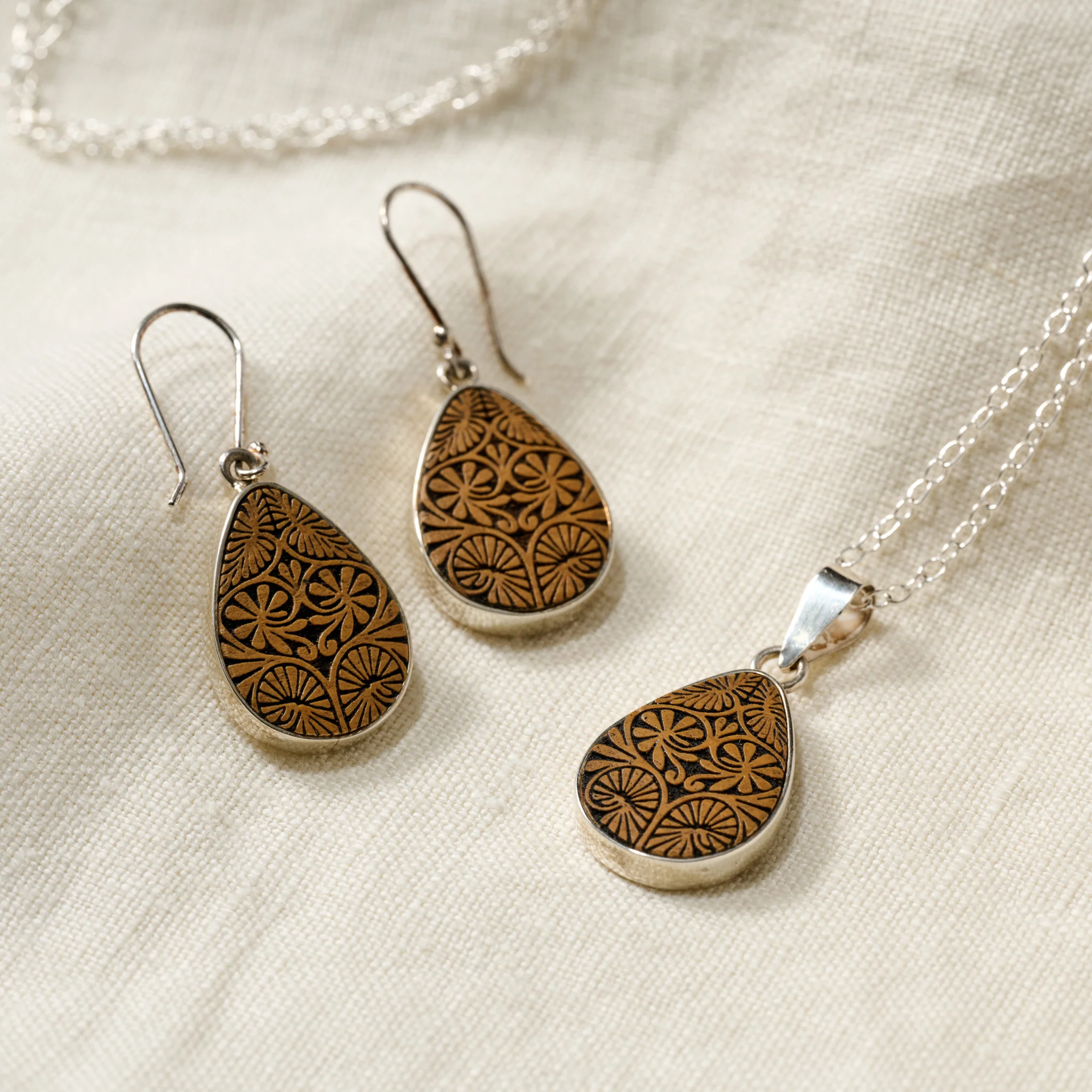 Carved Gourd Teardrop Earrings - Image 4