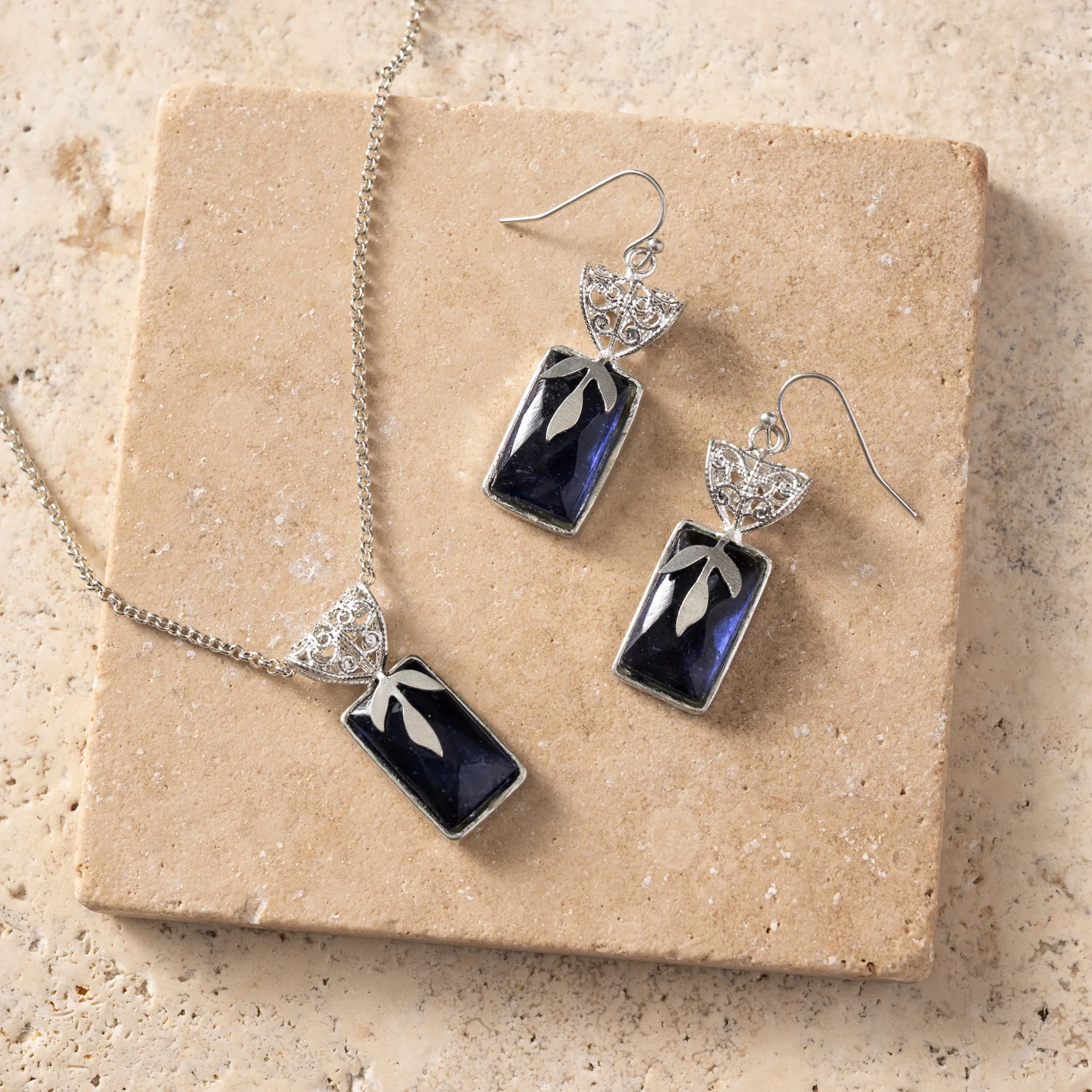 Chandra Glass Stone & Leaf Necklace - Image 2