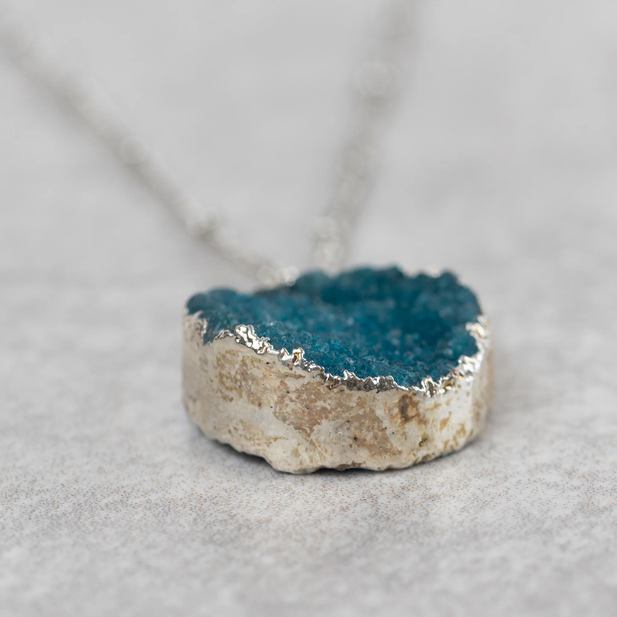 Chattan Geode Pendant Necklace - Image 2