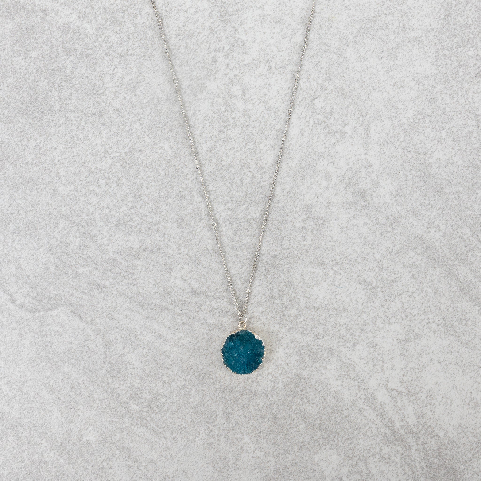 Chattan Geode Pendant Necklace - Image 3
