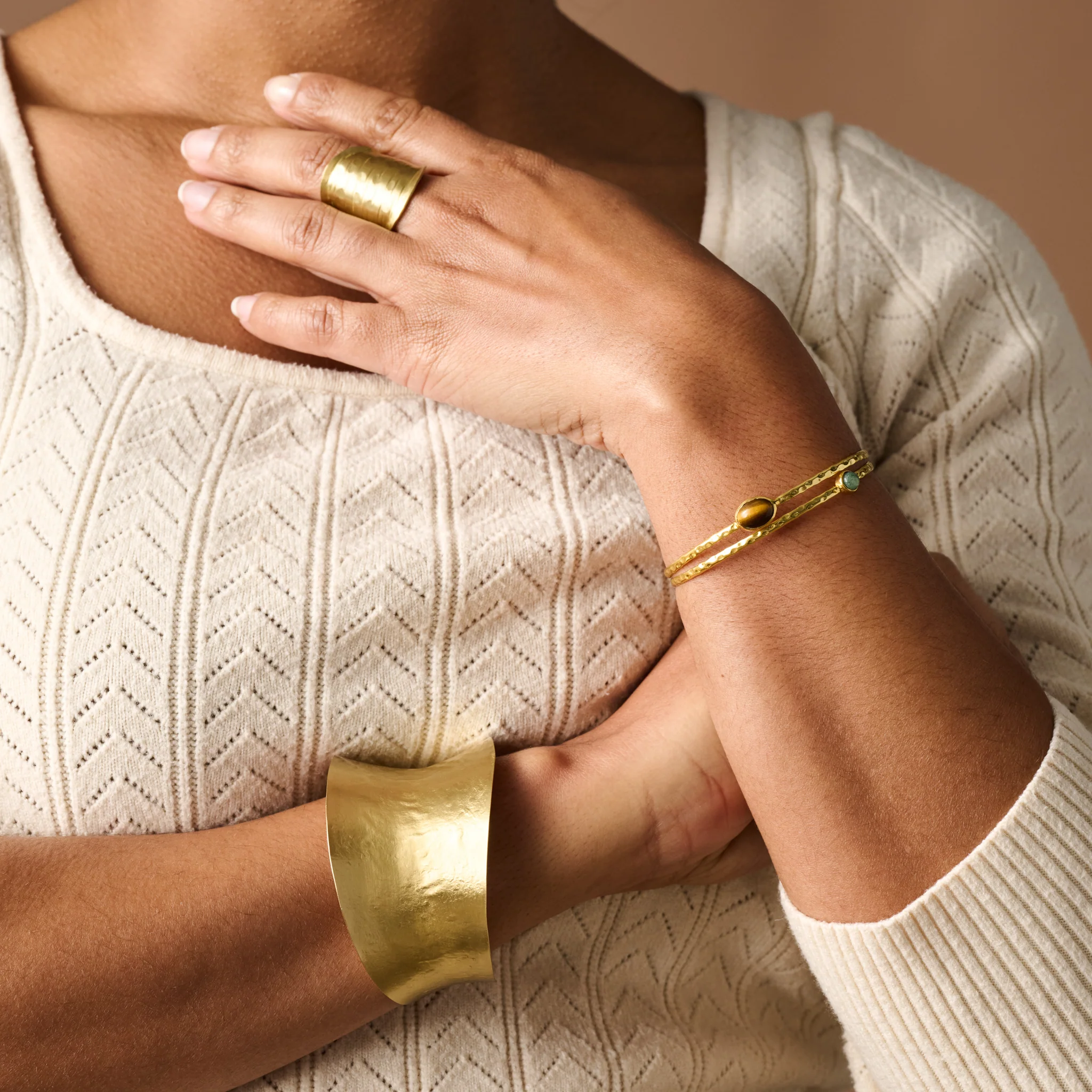 Diva Hammered Brass Cuff Ring - Image 3