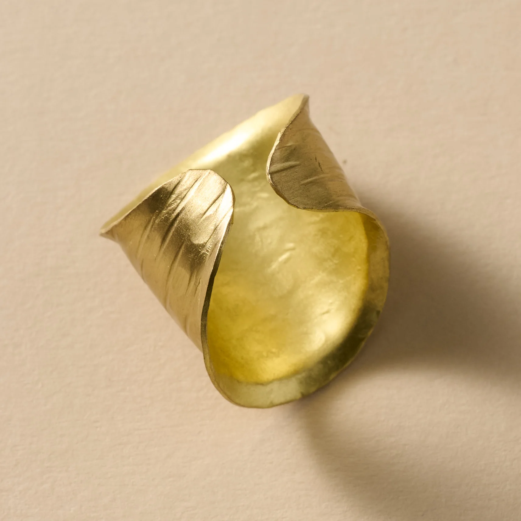 Diva Hammered Brass Cuff Ring - Image 5