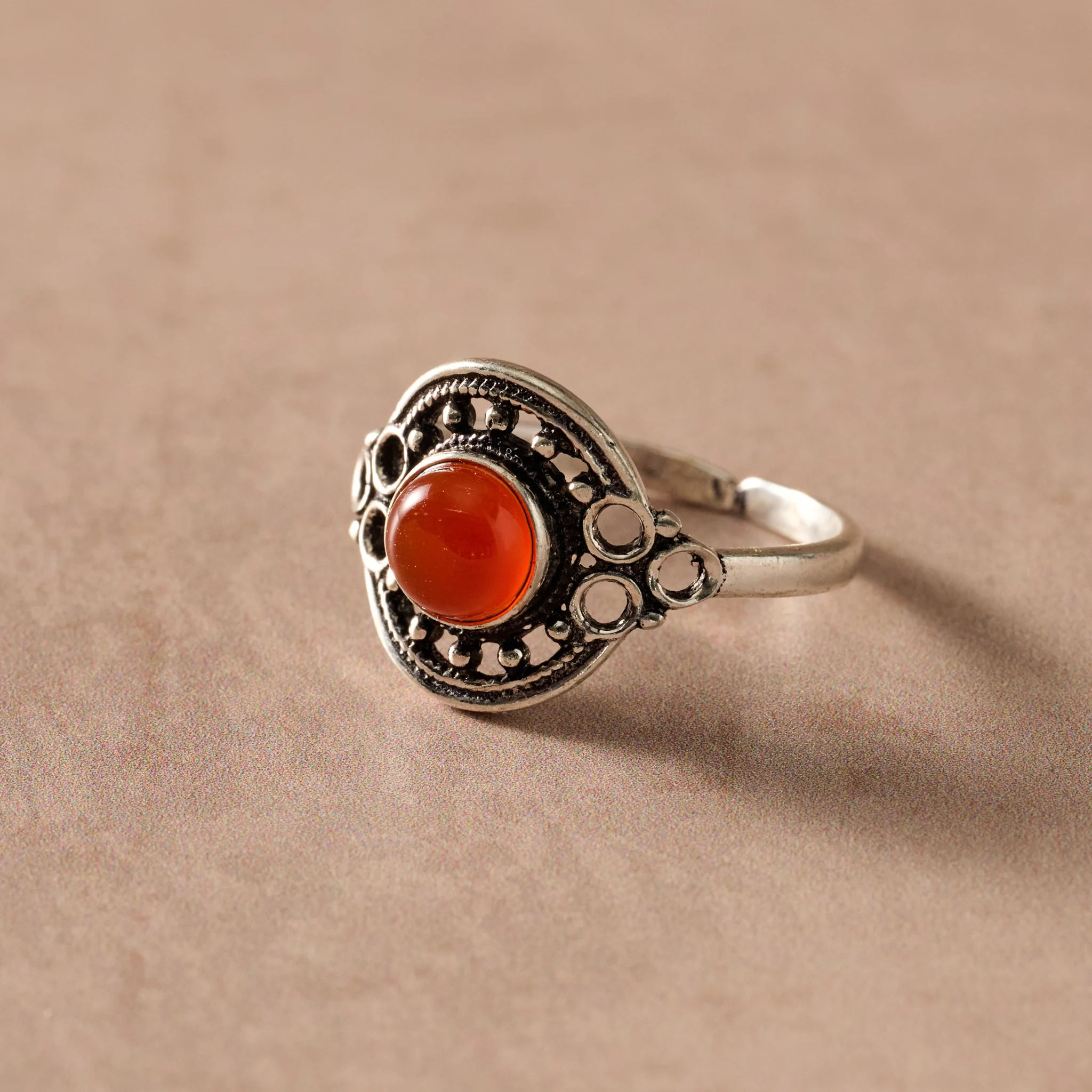 Ghera Adjustable Silvertone Onyx Stone Ring - Image 3