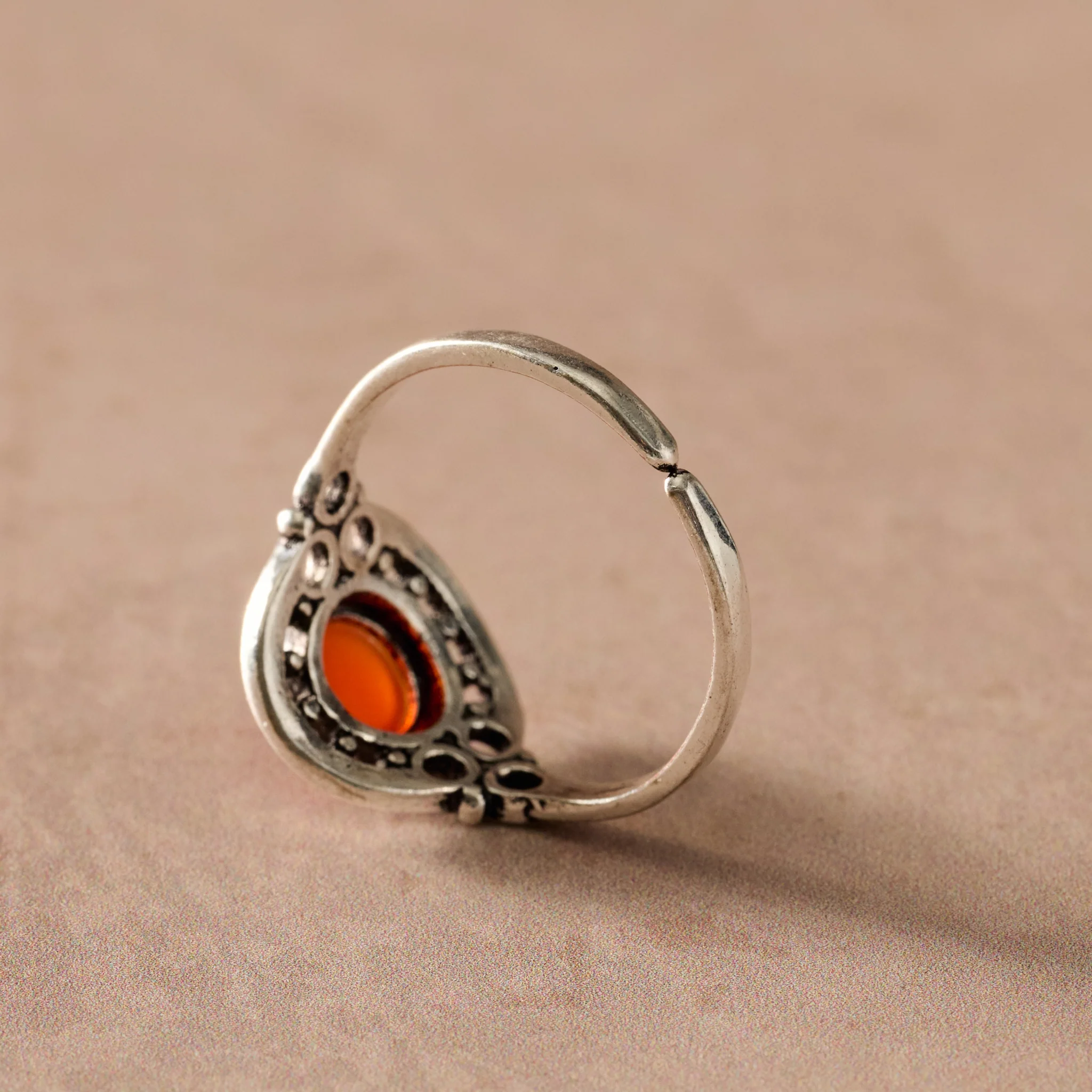 Ghera Adjustable Silvertone Onyx Stone Ring - Image 4
