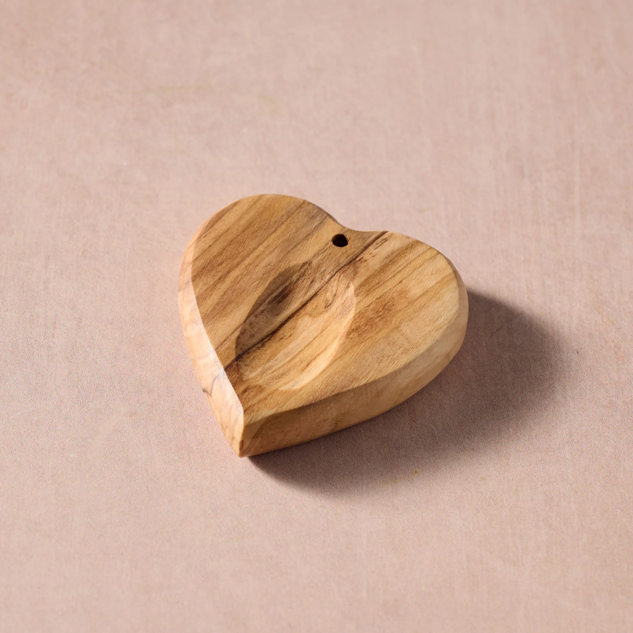 Hubb Olive Wood Pocket Heart - Image 2