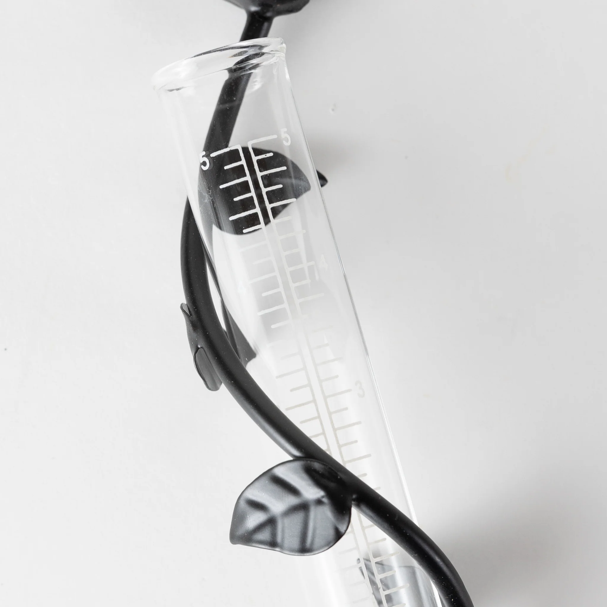 Indira Cast Iron Rain Gauge - Image 4