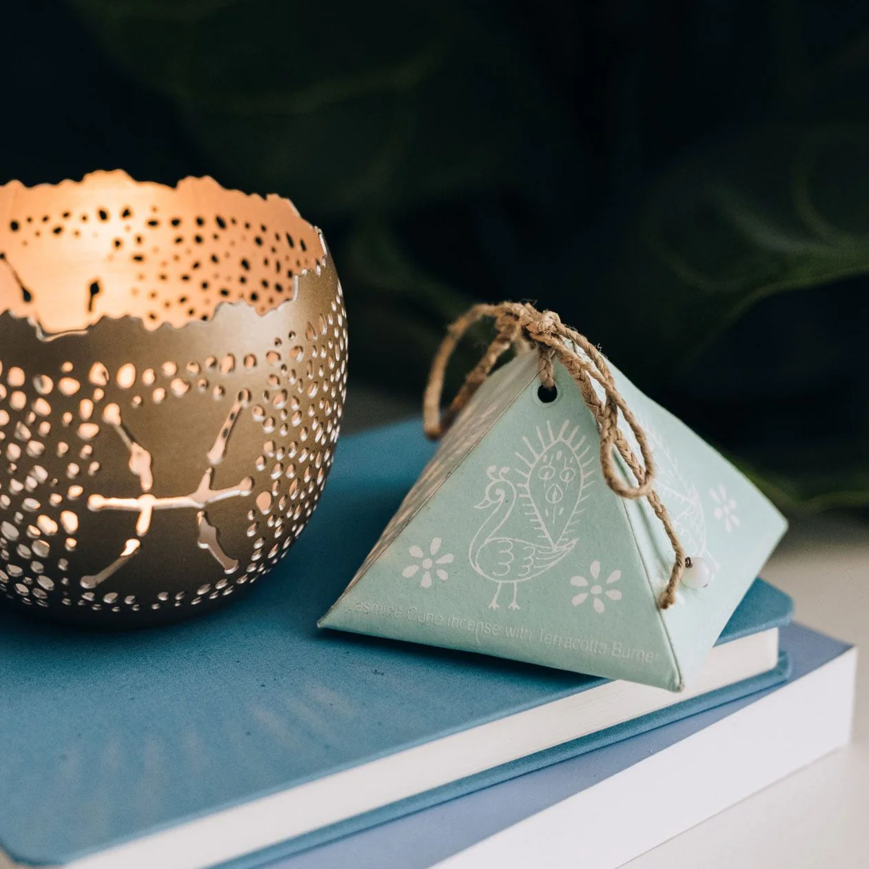 Jasmine Cone Incense Set - Image 3