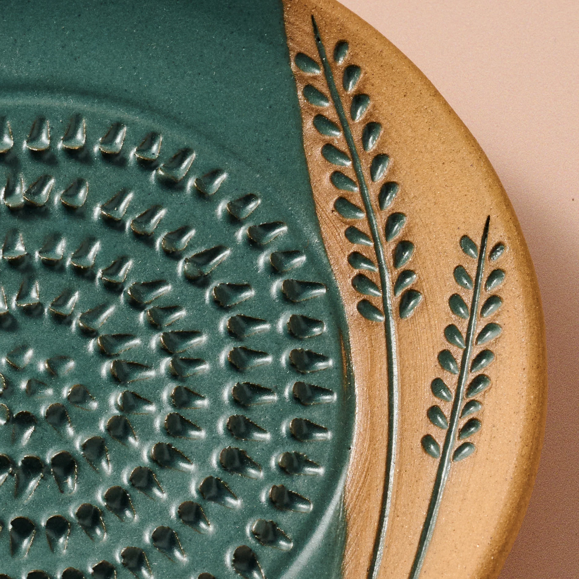 Jhapa Wheat Ceramic Greater Grater - Image 3
