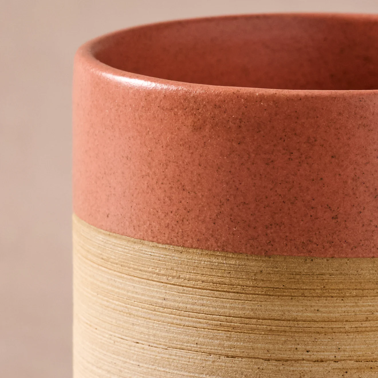 Kaksa Etched Ceramic Mug - Salmon - Image 3