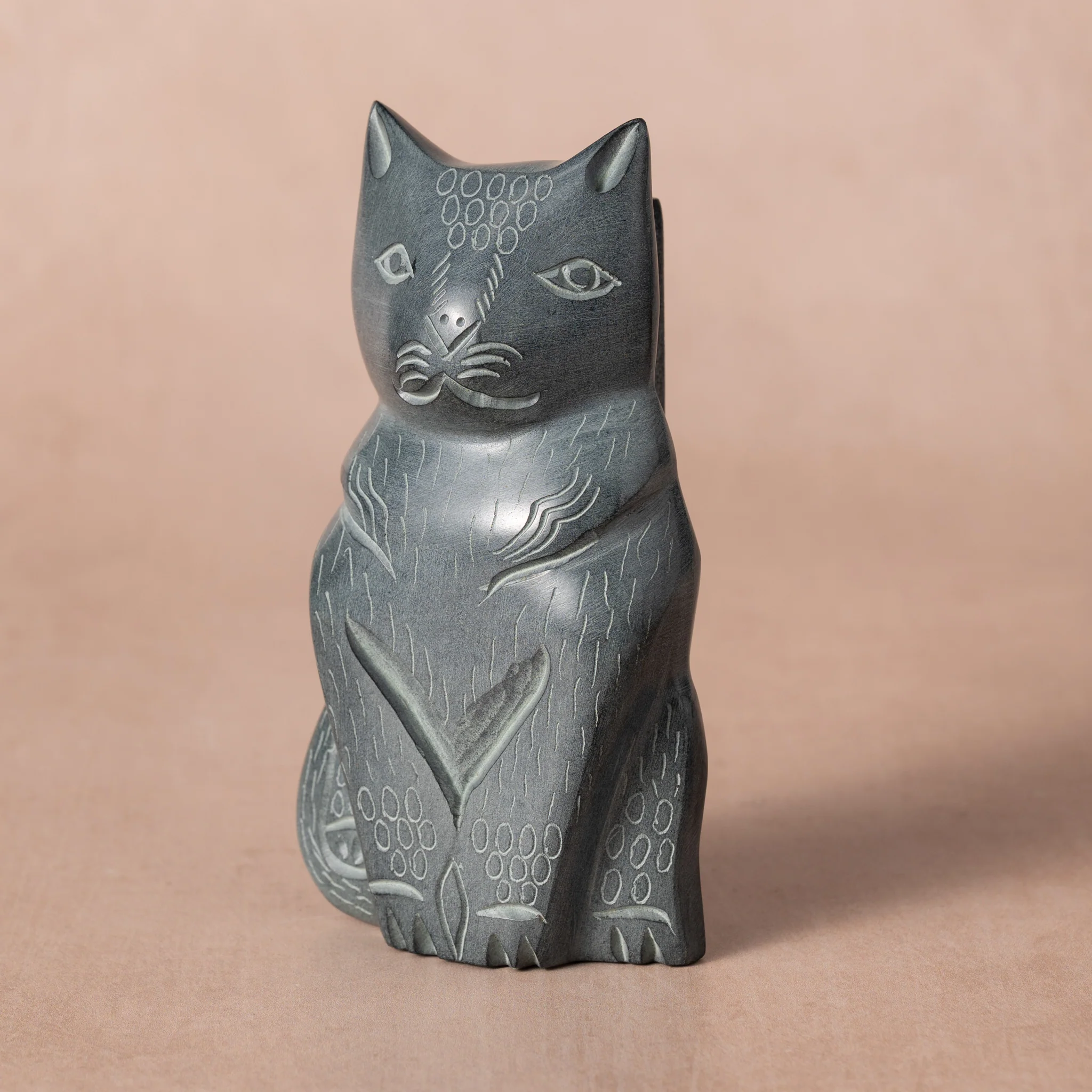 Kalpana Cat Stone Eyeglass Holder - Image 2