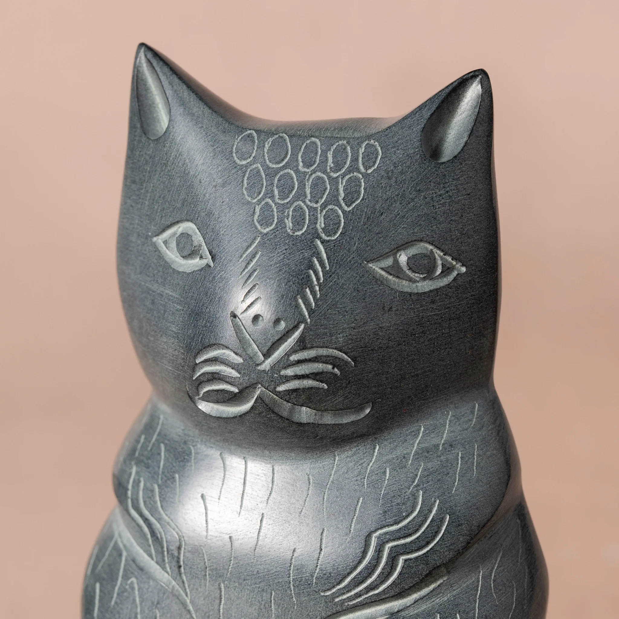 Kalpana Cat Stone Eyeglass Holder - Image 4