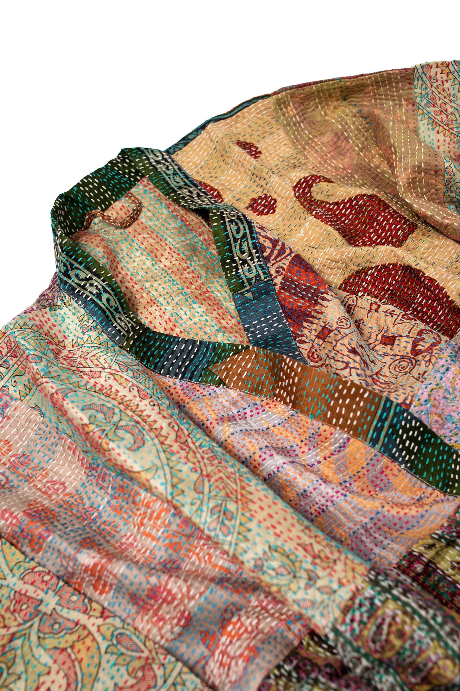 Kantha Stitch Sari Bathrobe - Image 2