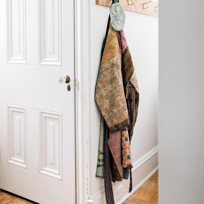 Kantha Stitch Sari Bathrobe - Image 4