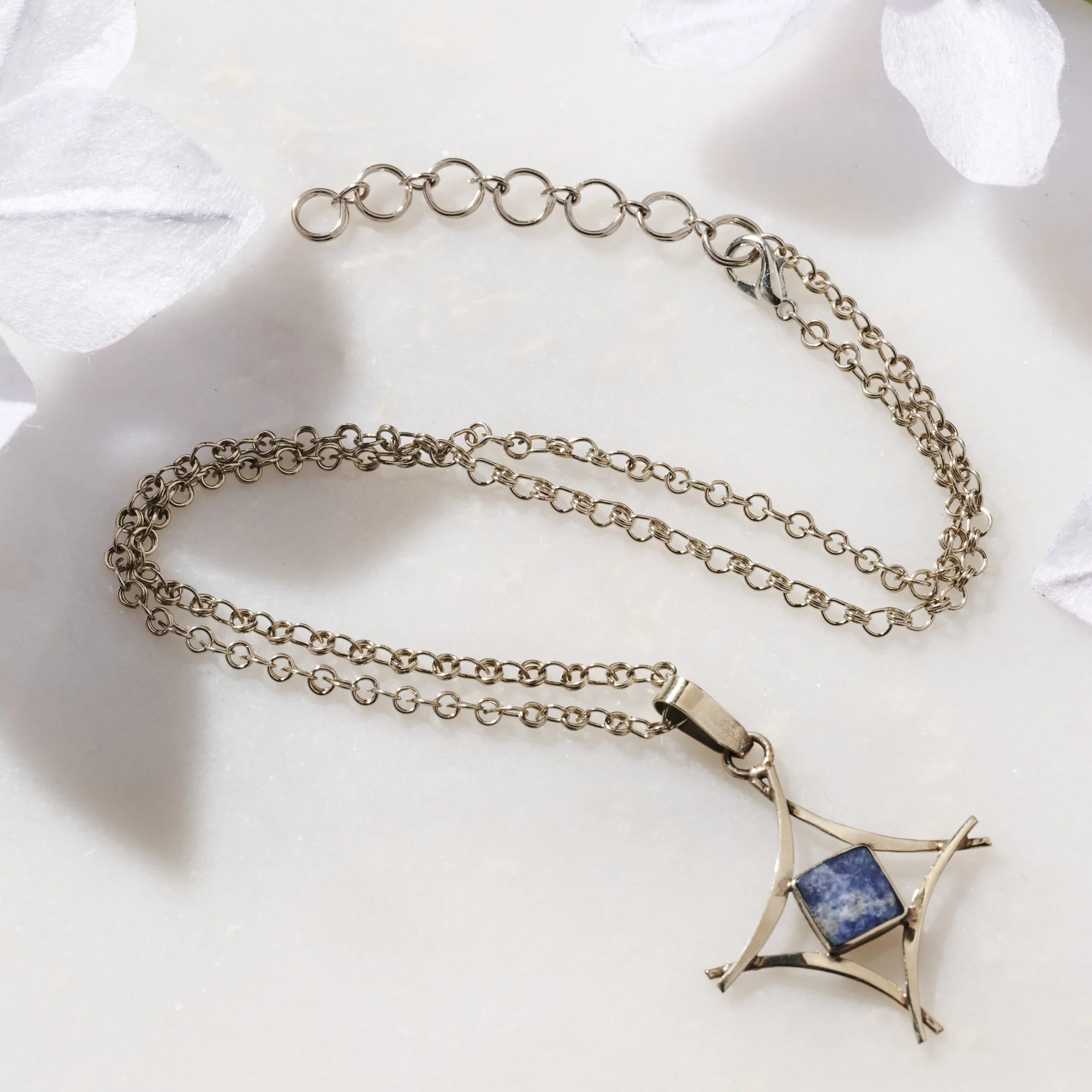 Kikin Sodalite Necklace - Image 3