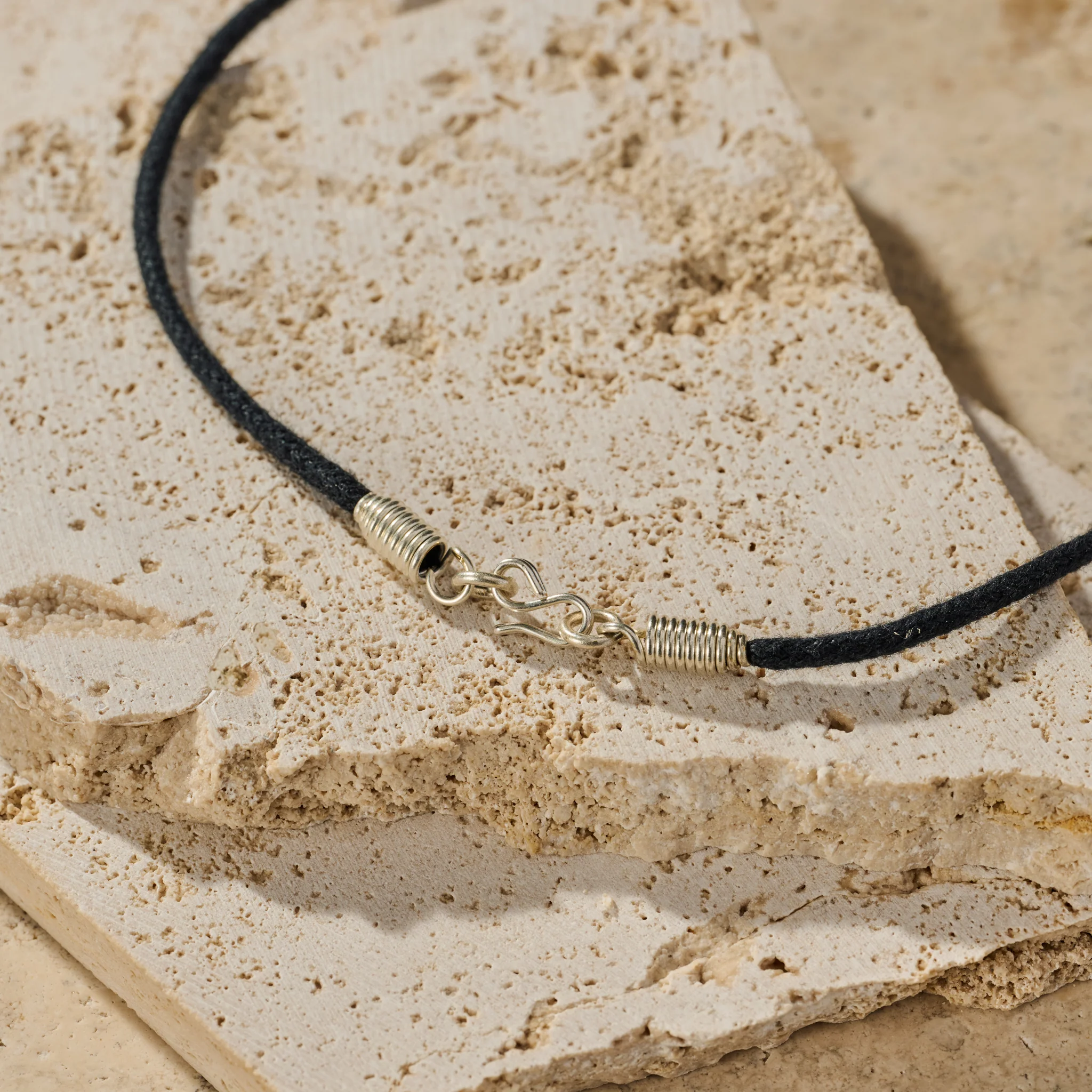 Kitanzi Twisted Metal Necklace - Image 4
