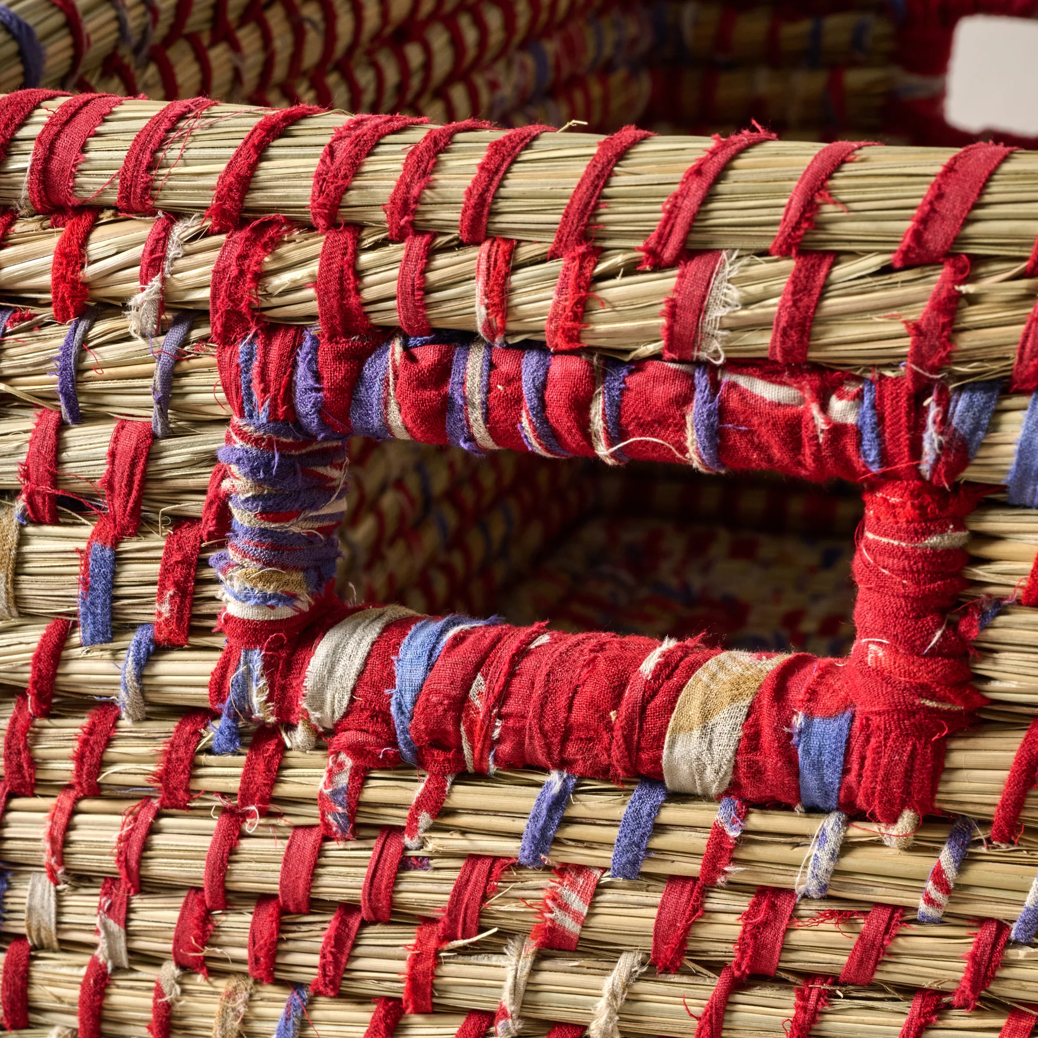 Lidded Sari Storage Basket 10.5H - Image 3