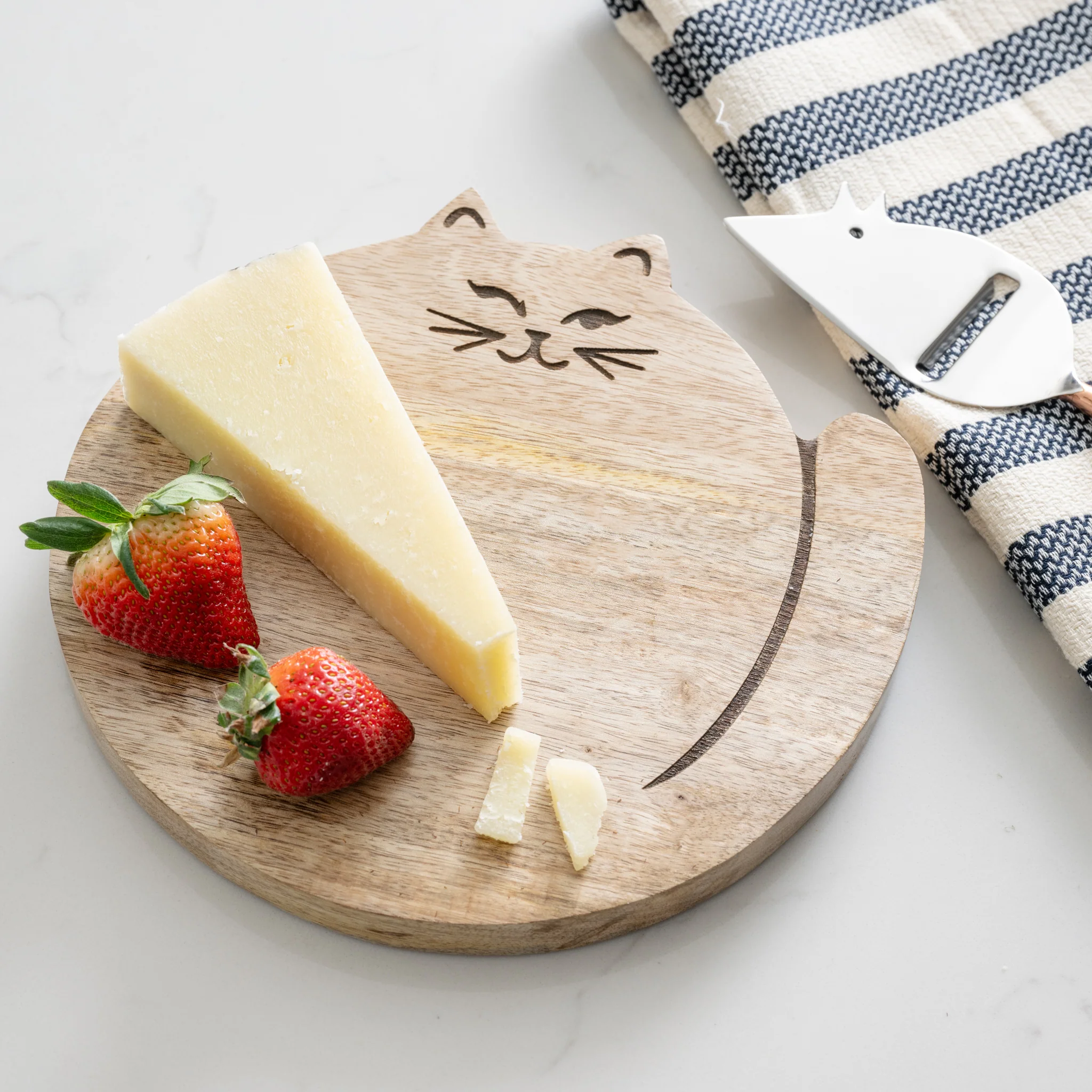 Mango Wood Charkitterie Board - Image 2