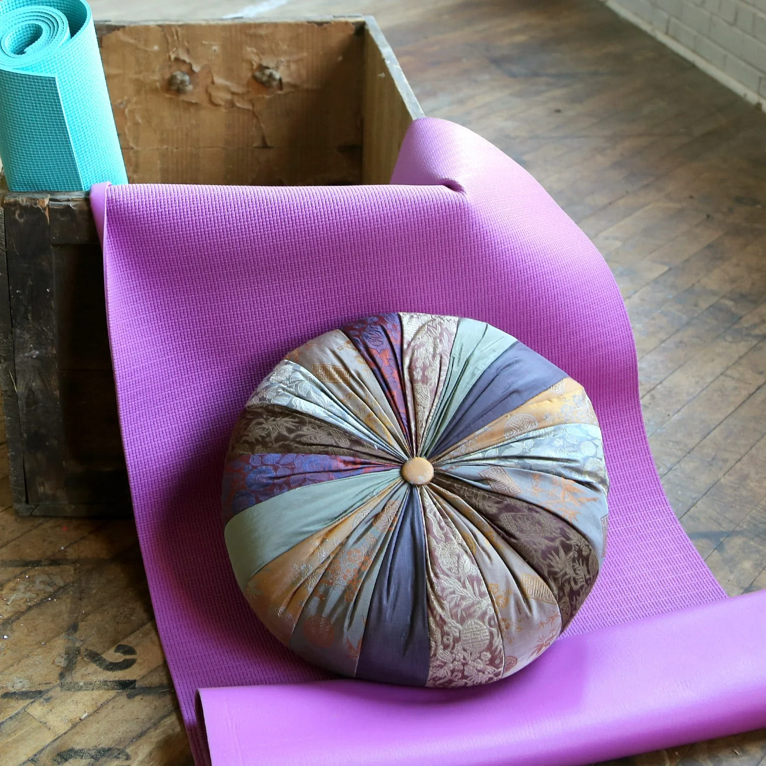 Mindful Yoga Pillow - Image 4