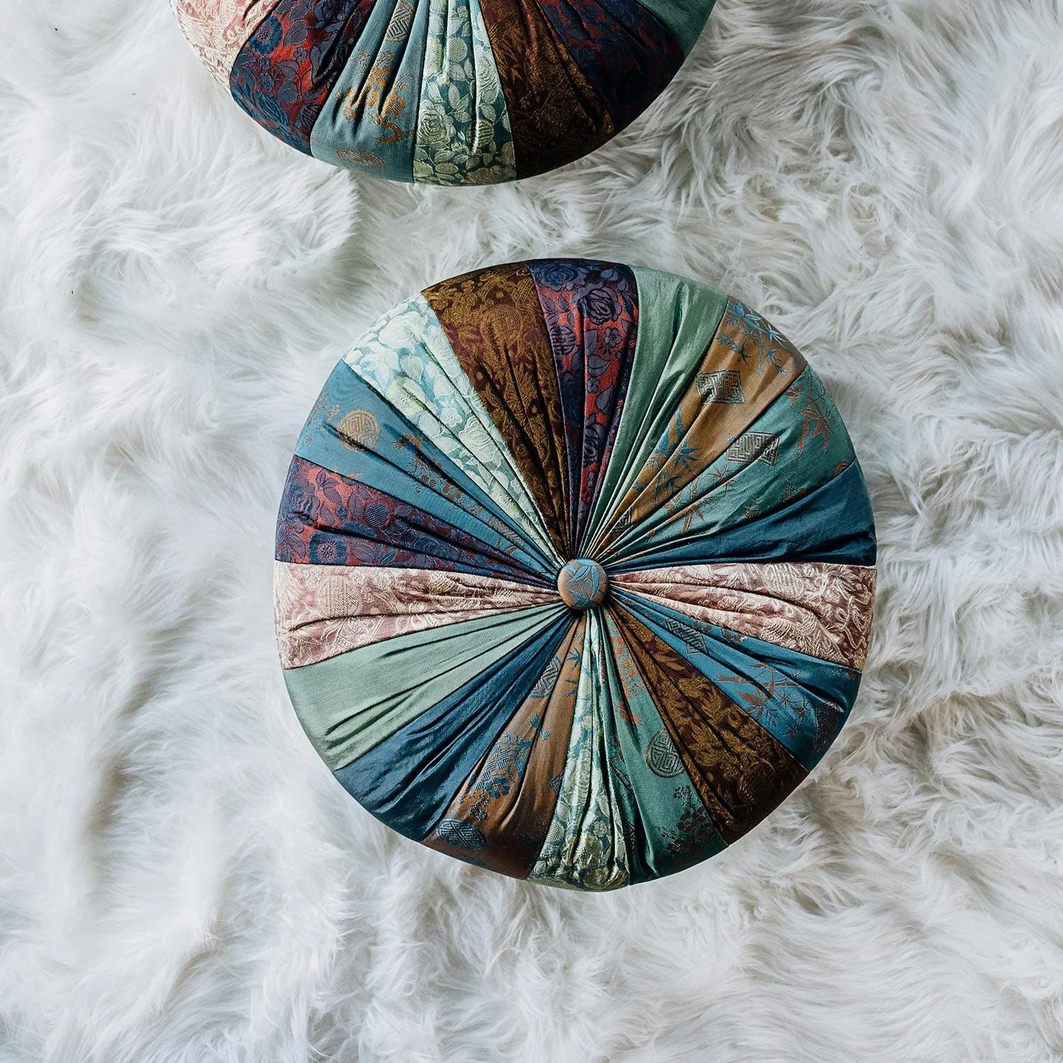 Mindful Yoga Pillow - Image 6