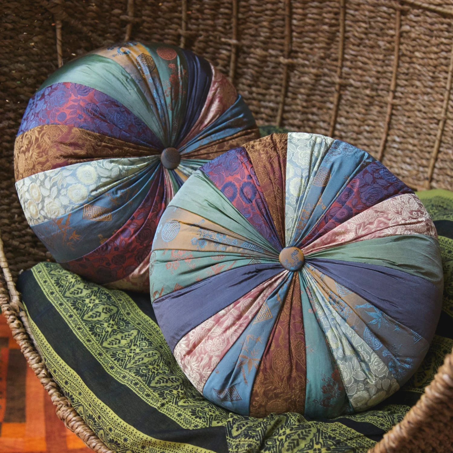 Mindful Yoga Pillow - Image 7