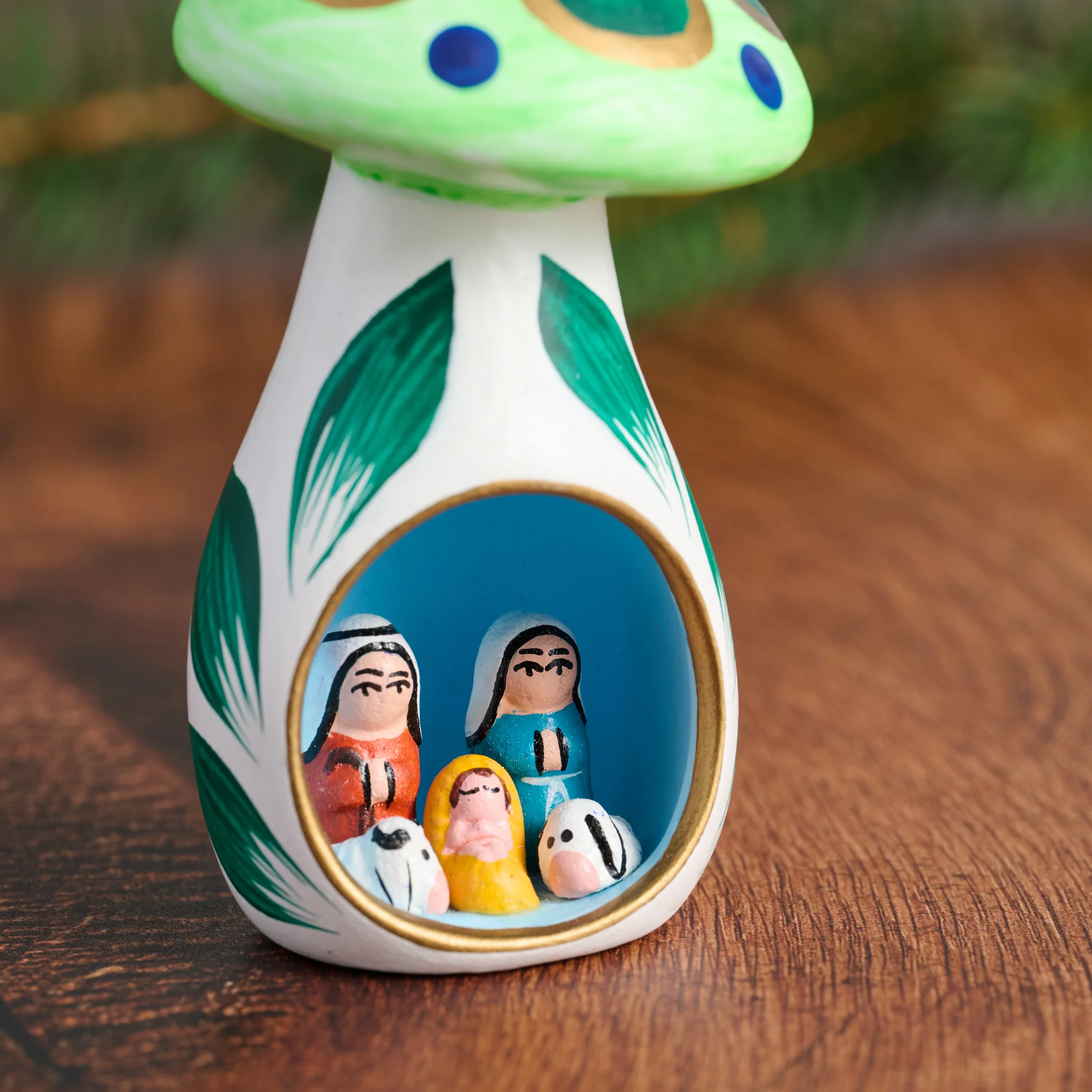 Mini Mushroom Ceramic Nativity - Image 2