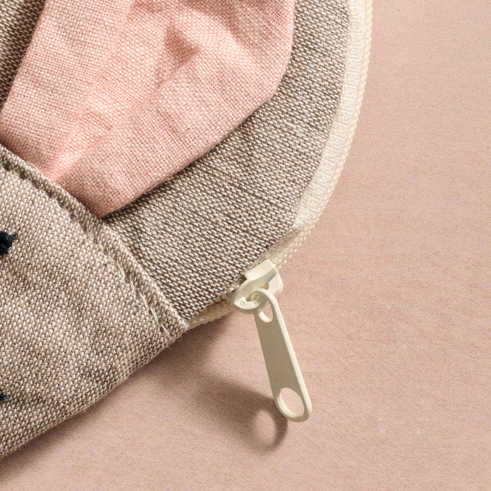 Munci Mouse Cotton Coin Purse - Image 4