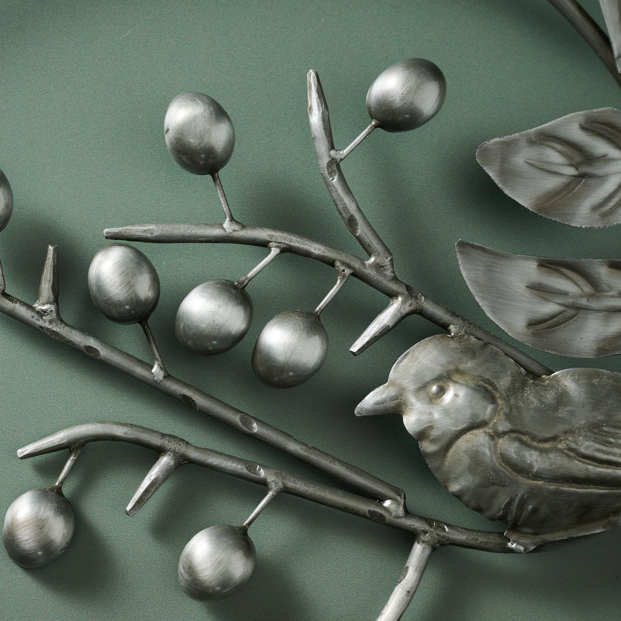 Peace Dove Iron Wreath - Image 3
