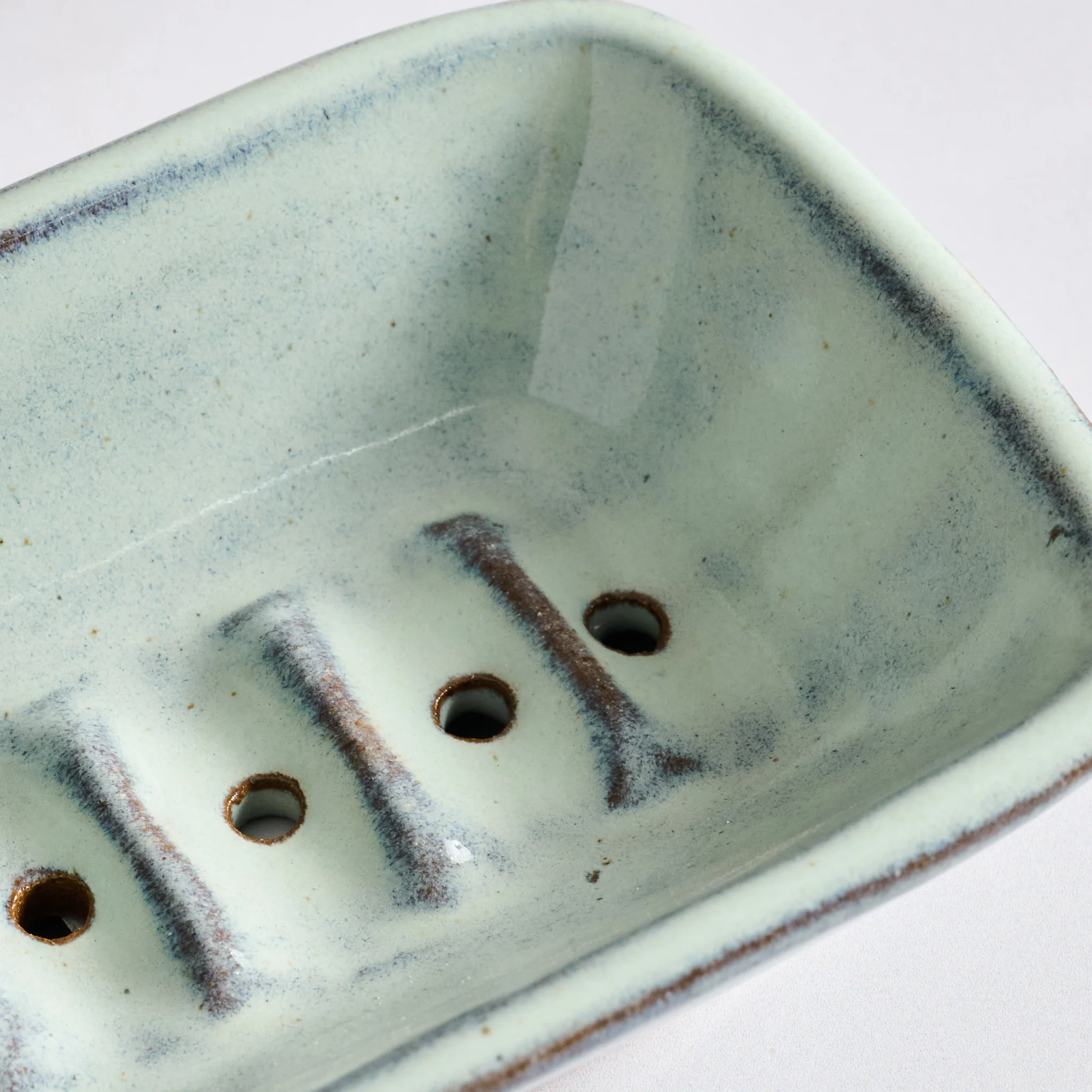 Phero Ceramic Soap Dish - Image 3