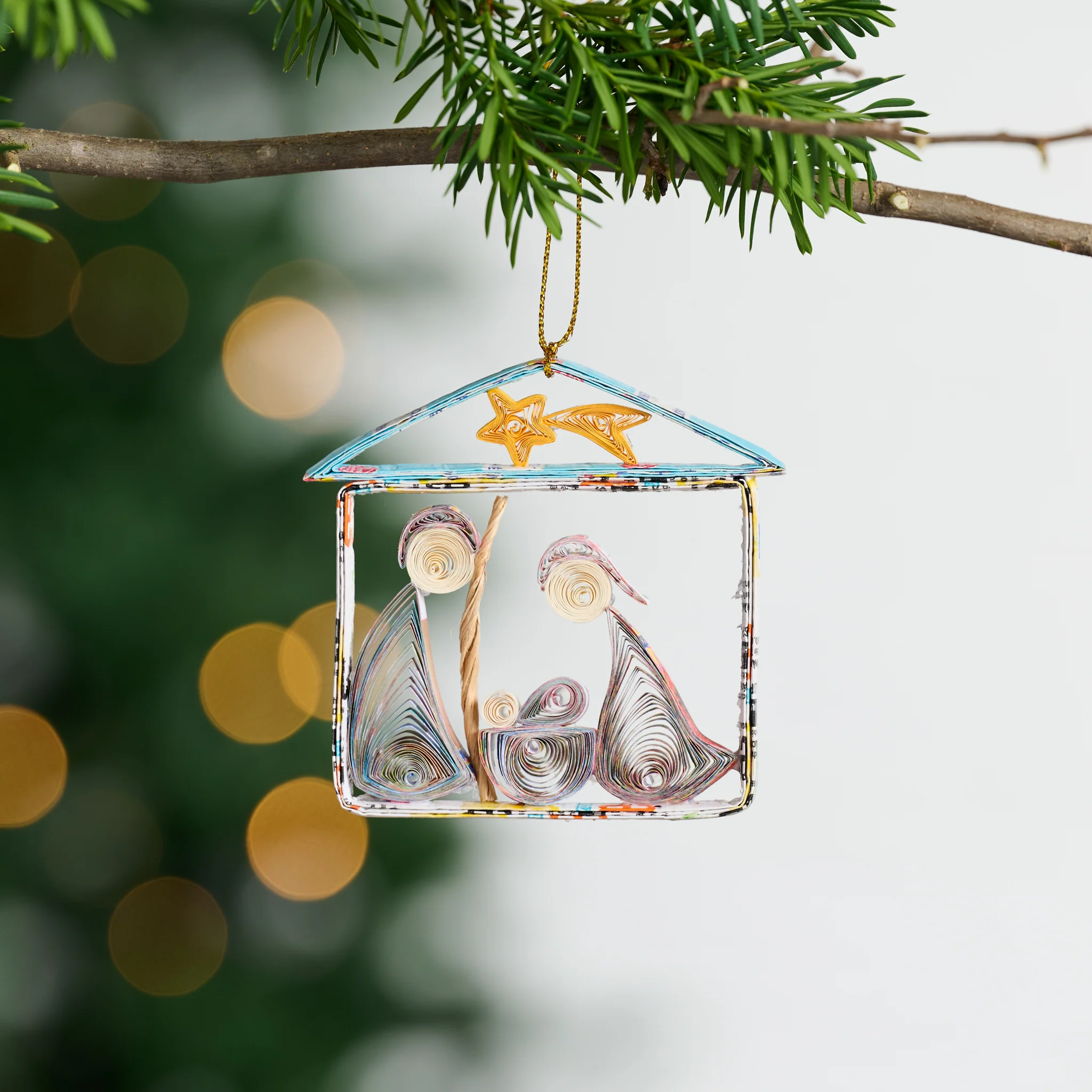 Quilled Nativity Ornament - Image 3