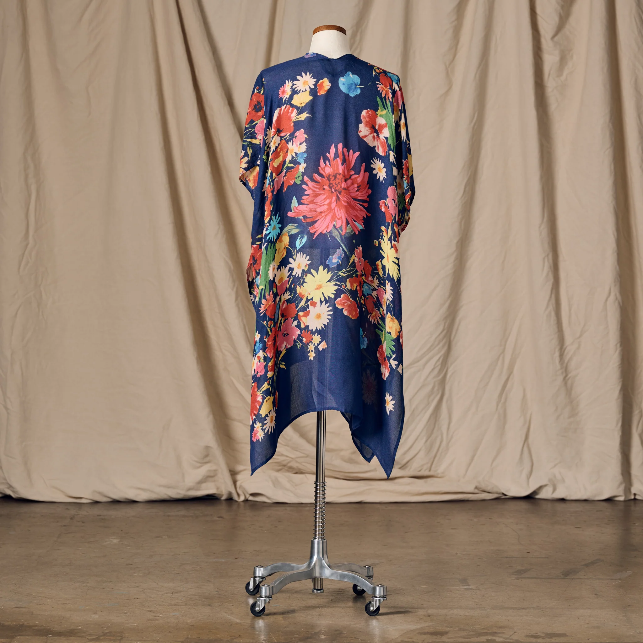 Raseela Blue Floral Modal Topper - Image 4