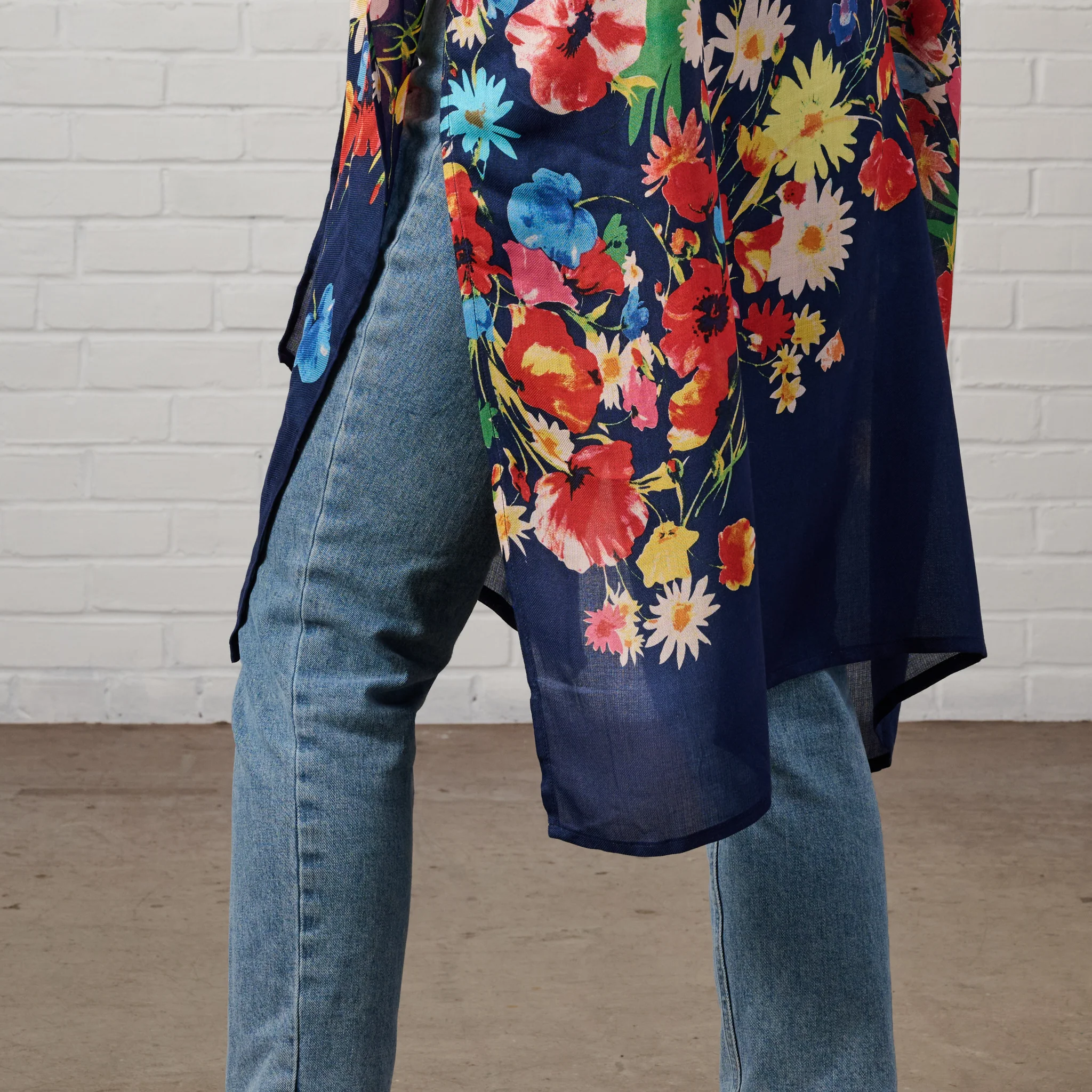 Raseela Blue Floral Modal Topper - Image 7