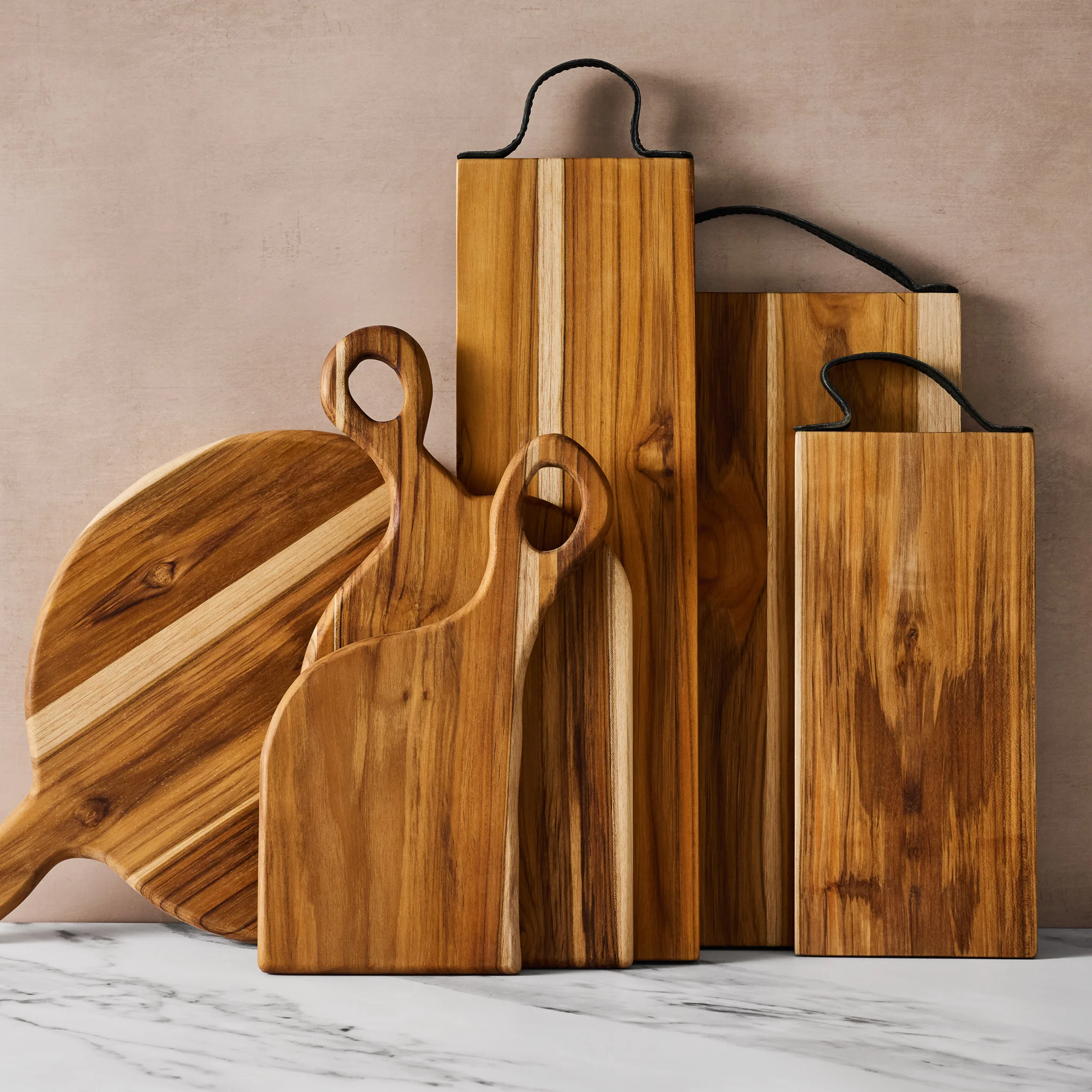 Redondo Teak Pizza Cutting Board - Image 4