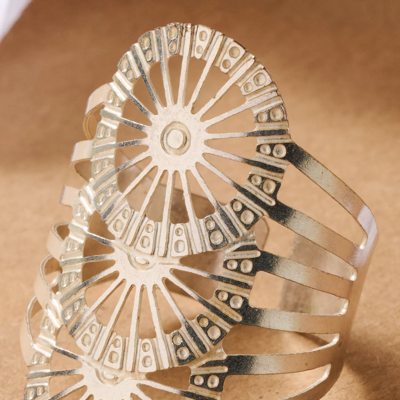 Roda Silver Cuff Ring - Image 2
