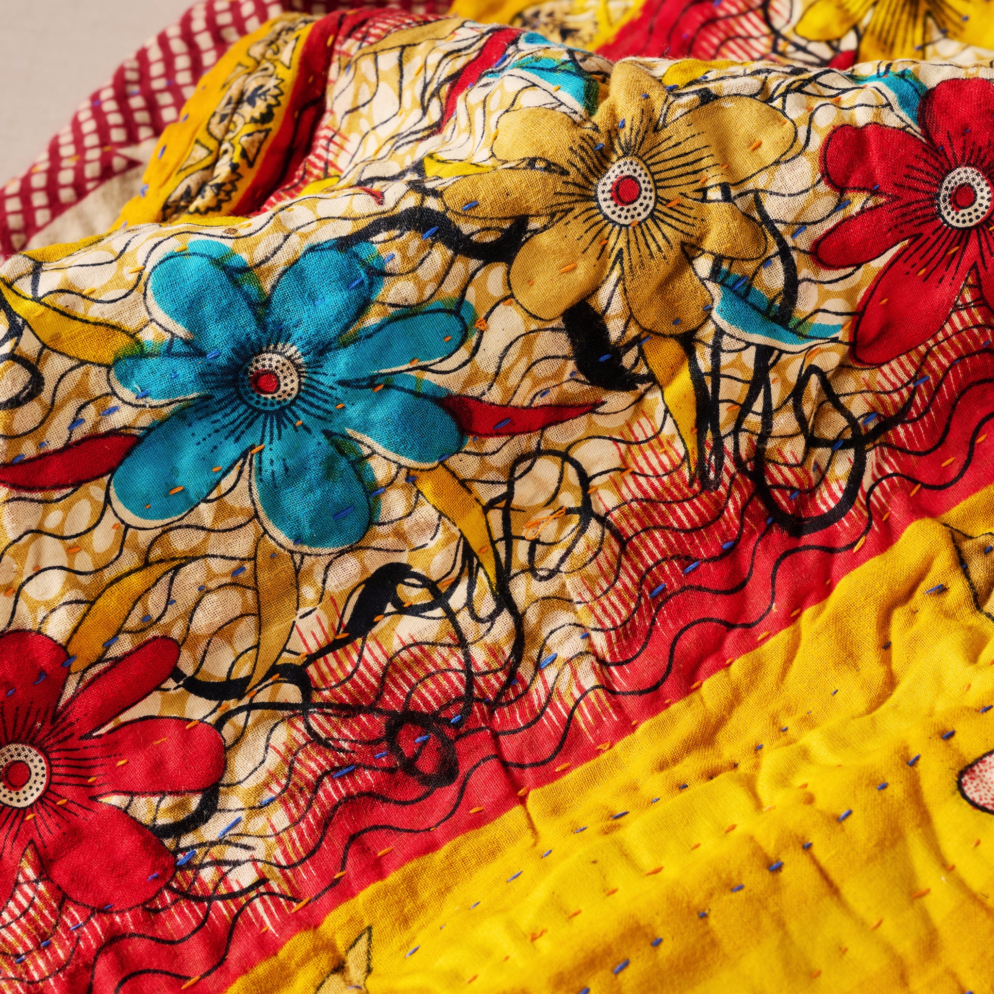 Sacred Sari Throw - Image 3