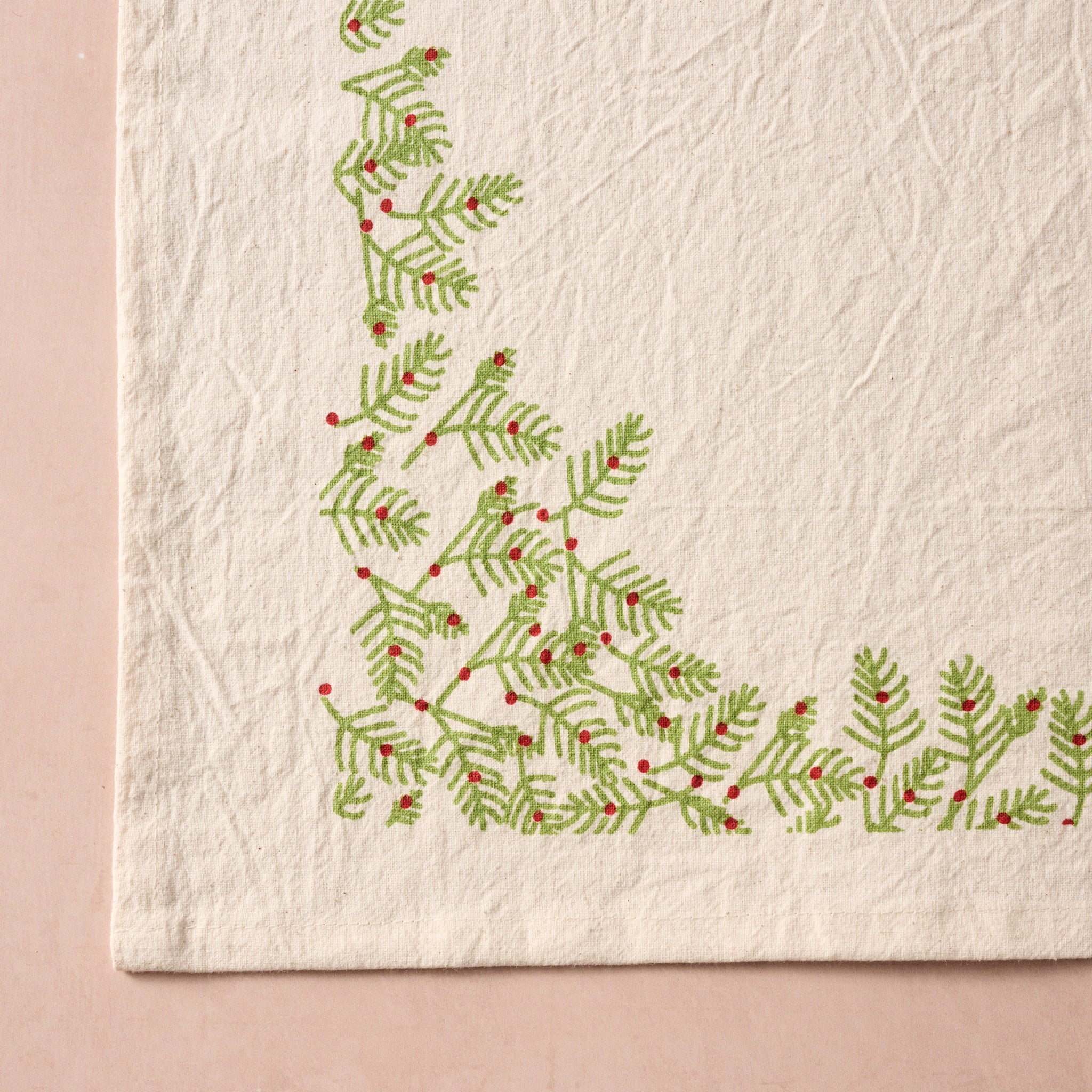 Sardee Holly Cotton Table Runner - Image 3
