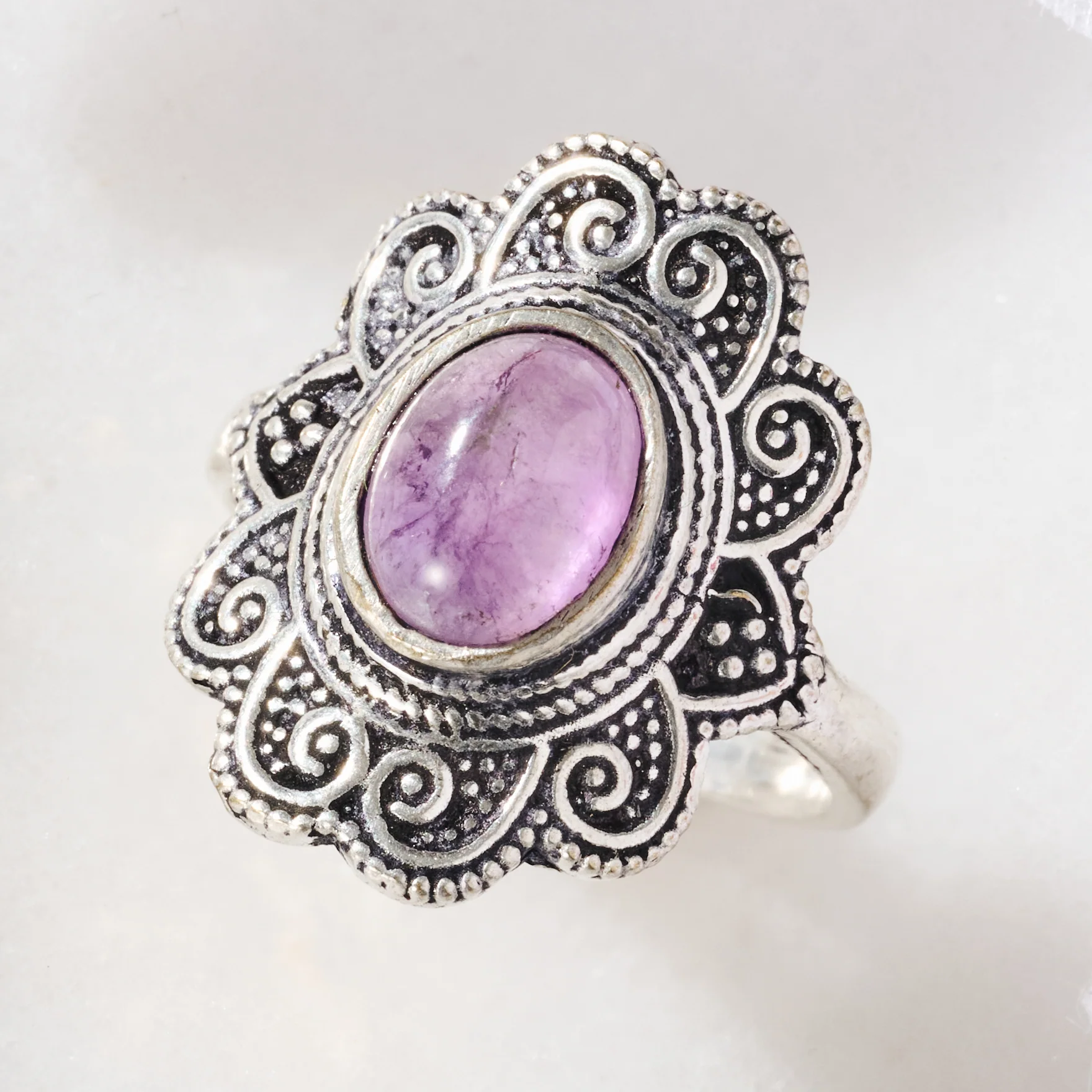 Saroop Amethyst Ring - Image 2