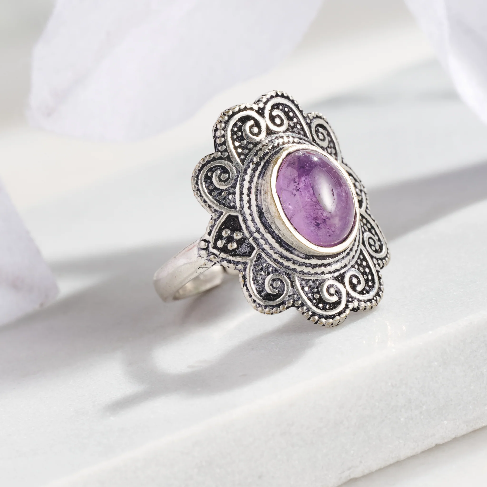 Saroop Amethyst Ring - Image 3