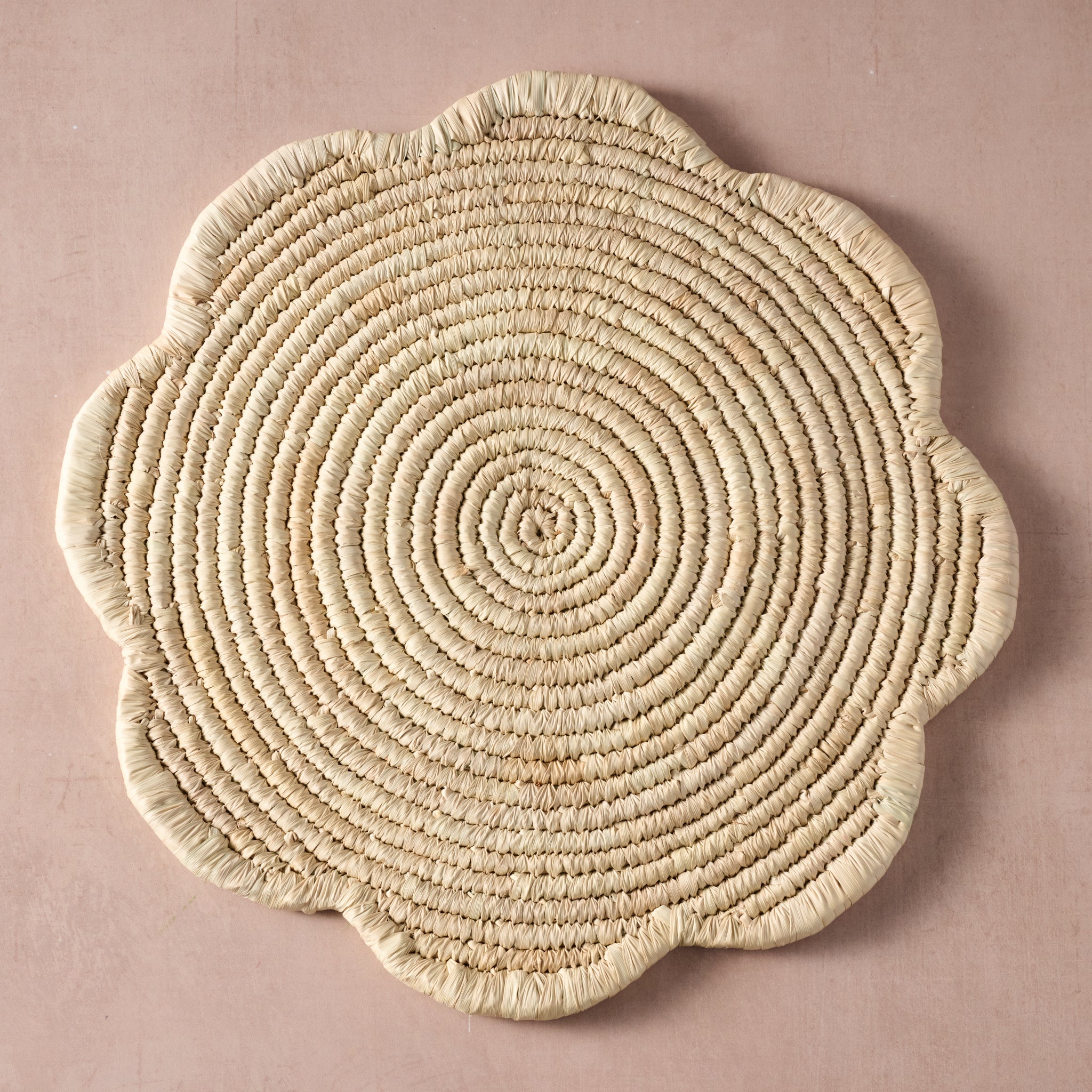Seba Scalloped Palm Leaf Charger