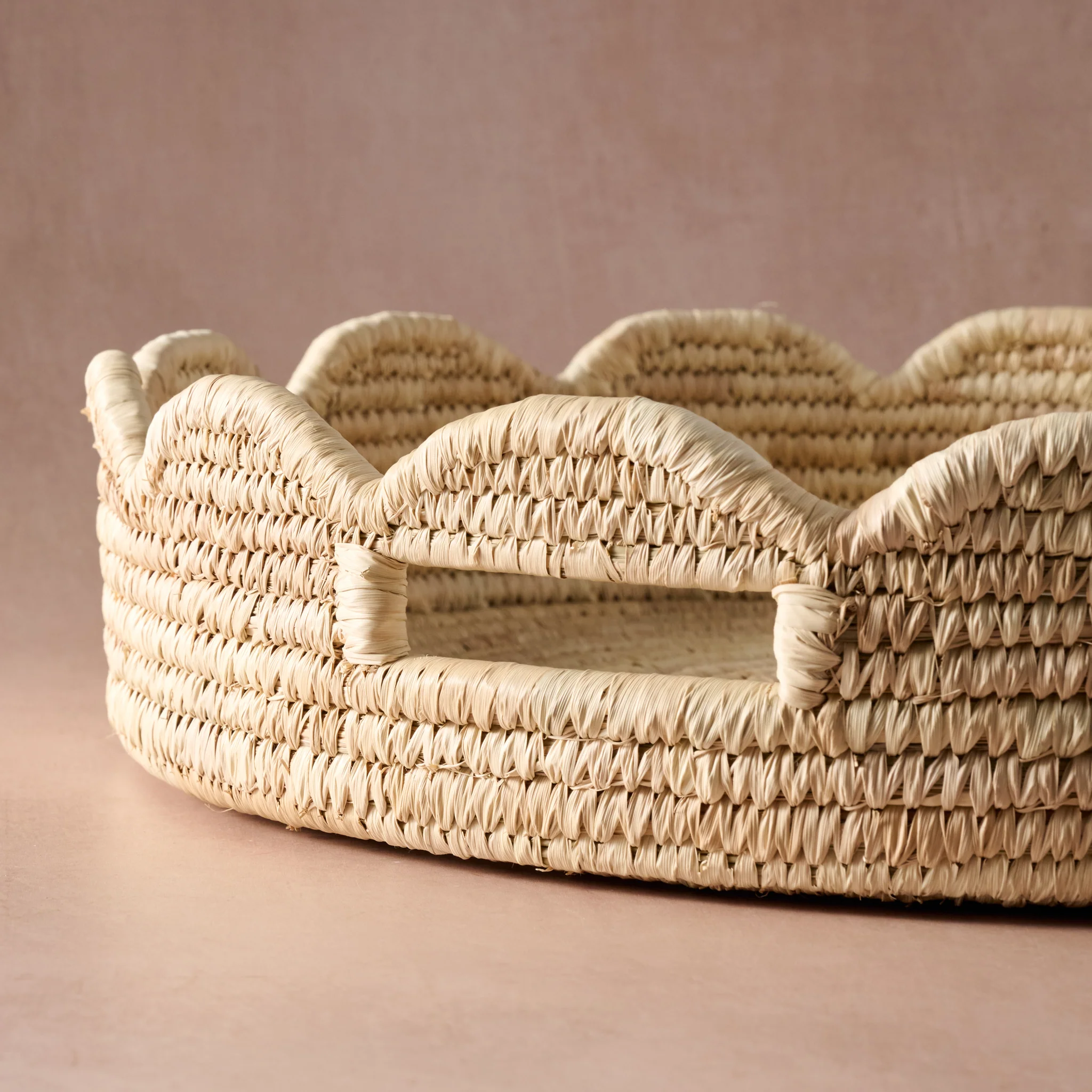 Seba Scalloped Palm Leaf Tray - Image 4