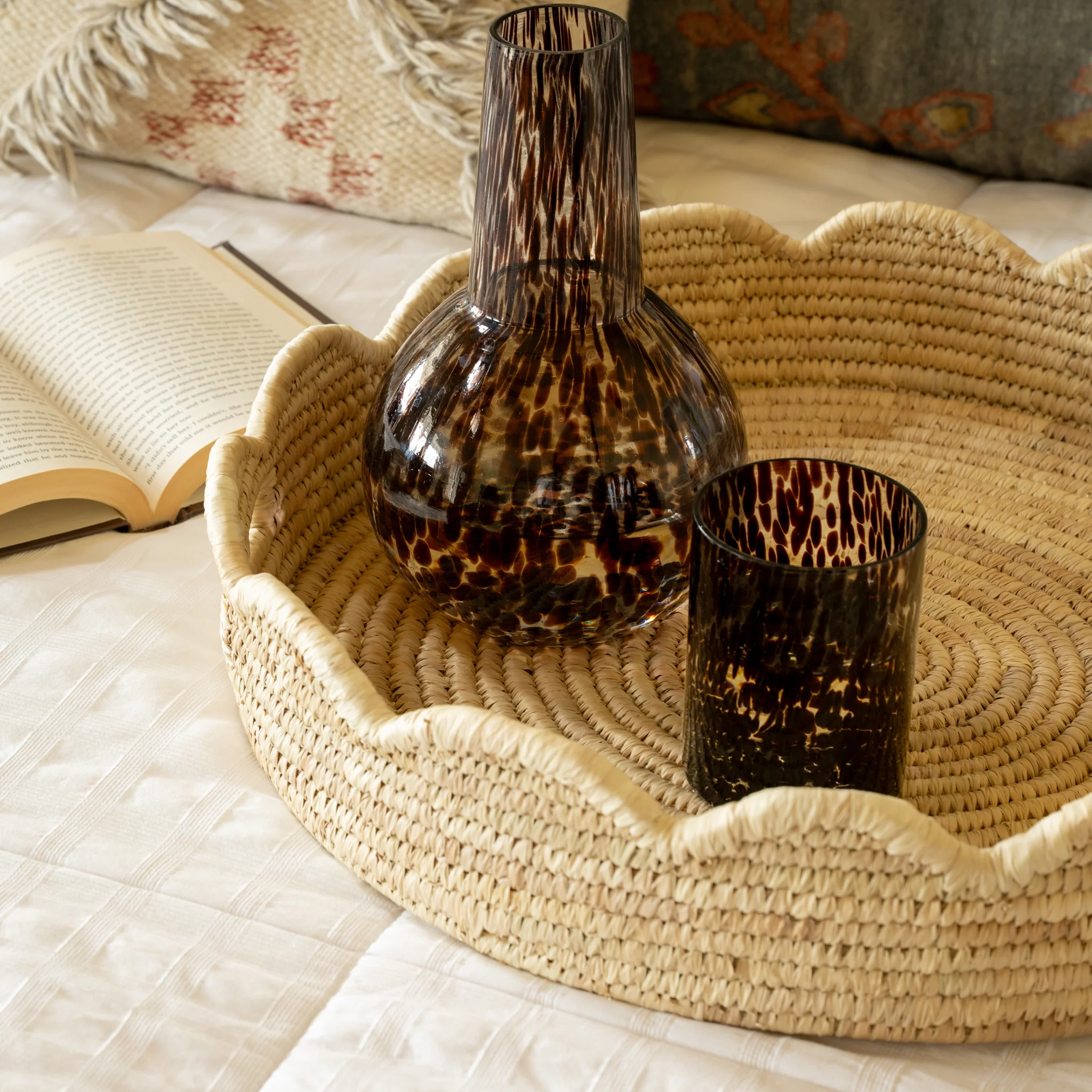 Seba Scalloped Palm Leaf Tray - Image 5