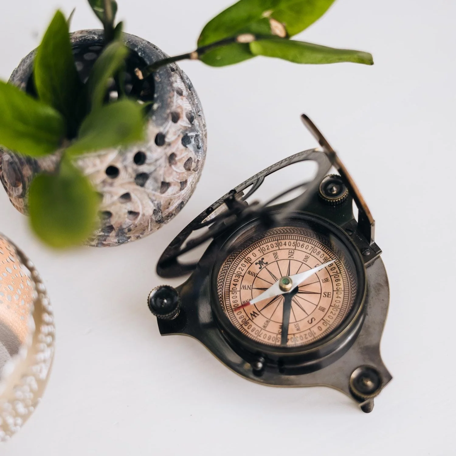 Sundial Compass - Image 4