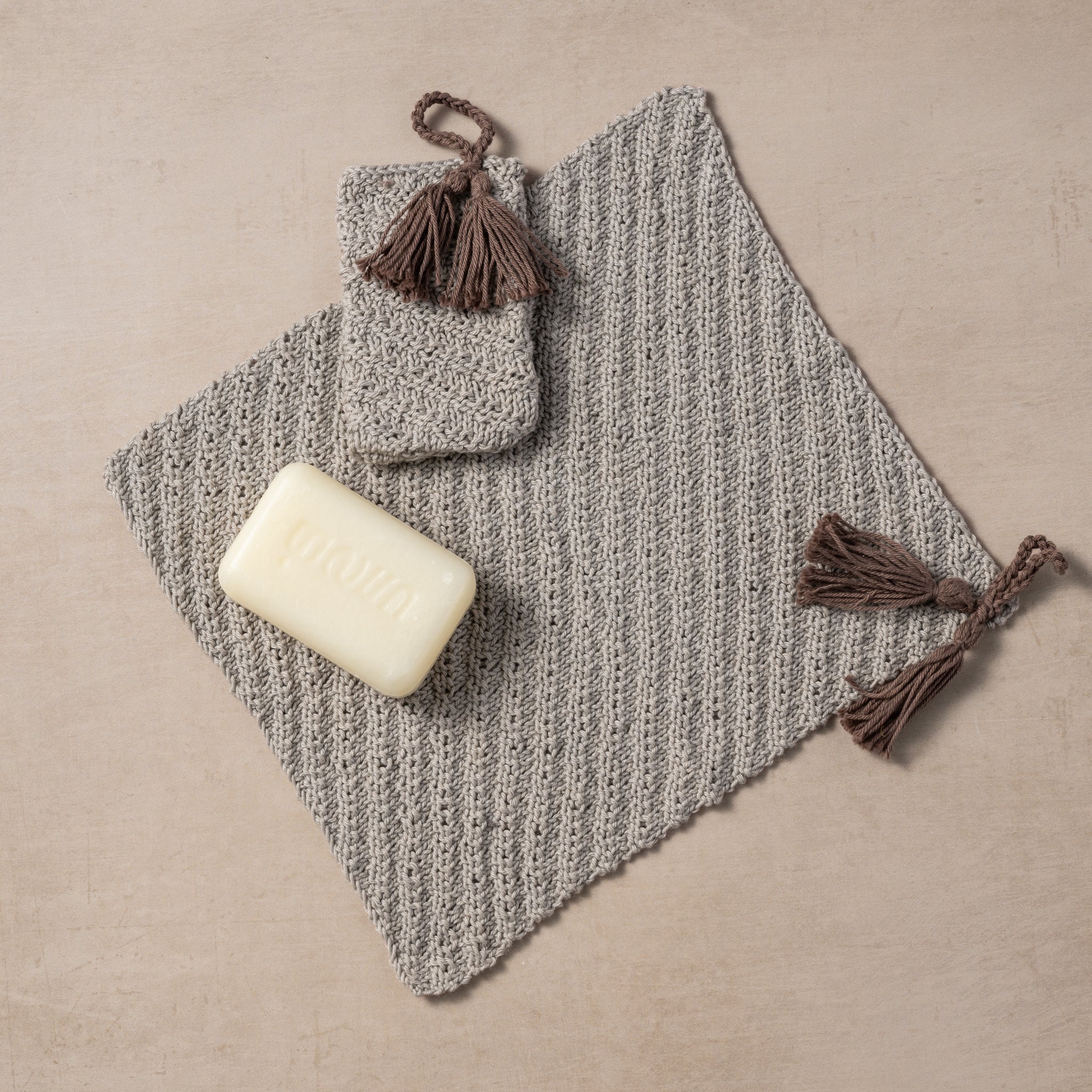 Tasseled Cotton Finger Mitt - Image 4