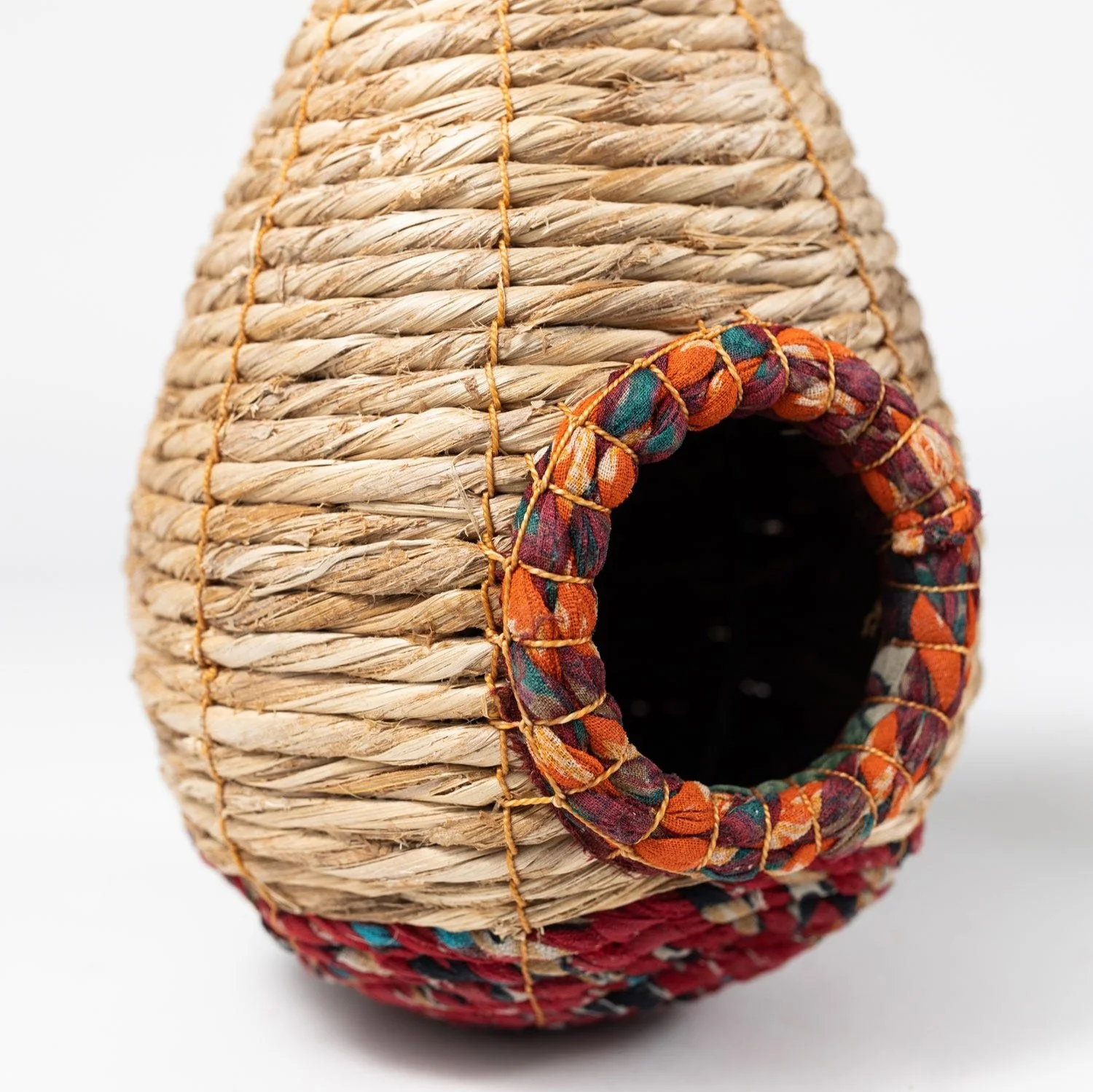 Teardrop Sari Birdhouse - Image 6