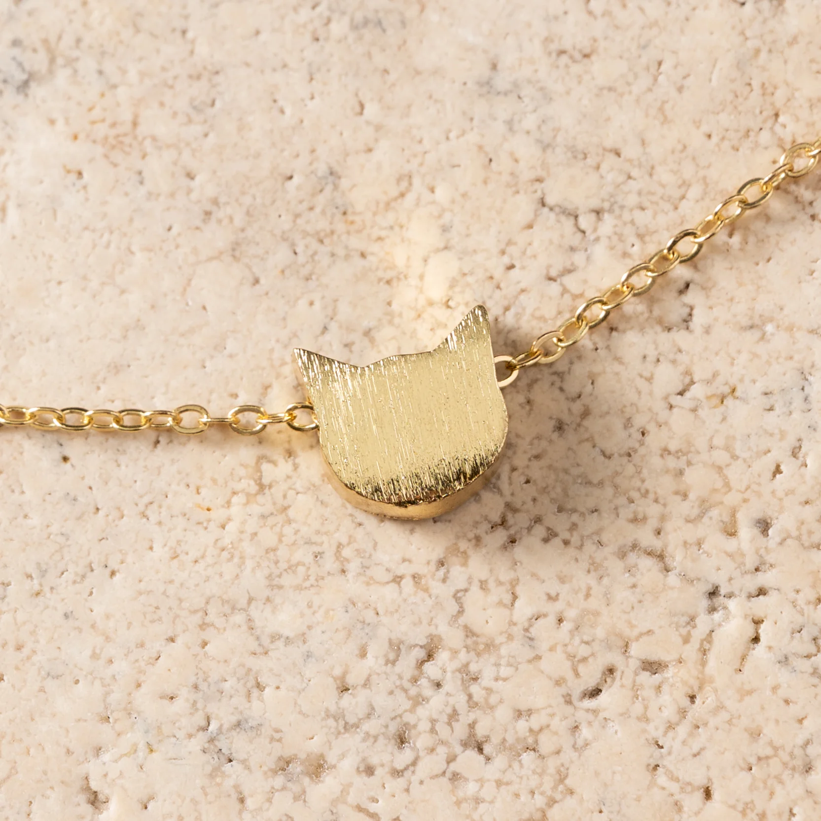 Thoda Dainty Cat Bracelet - Image 2