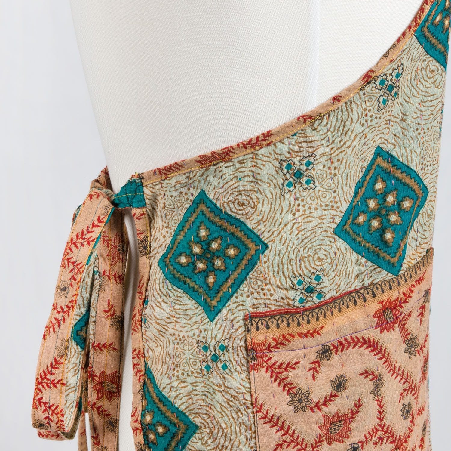 Upcycled Sari Apron - Image 2